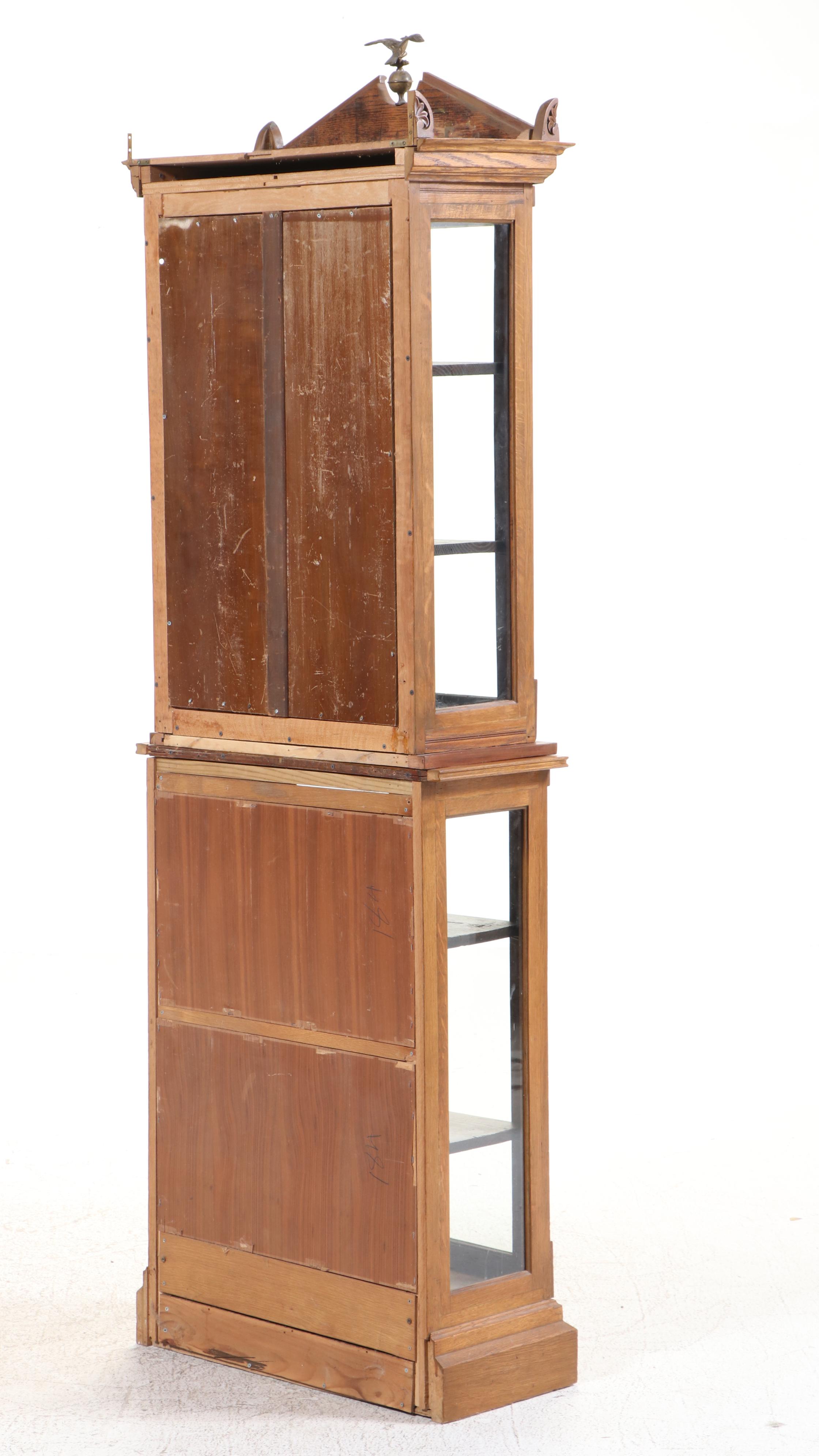 Federal Style Oak and Glass Display Cabinet, 20th Century