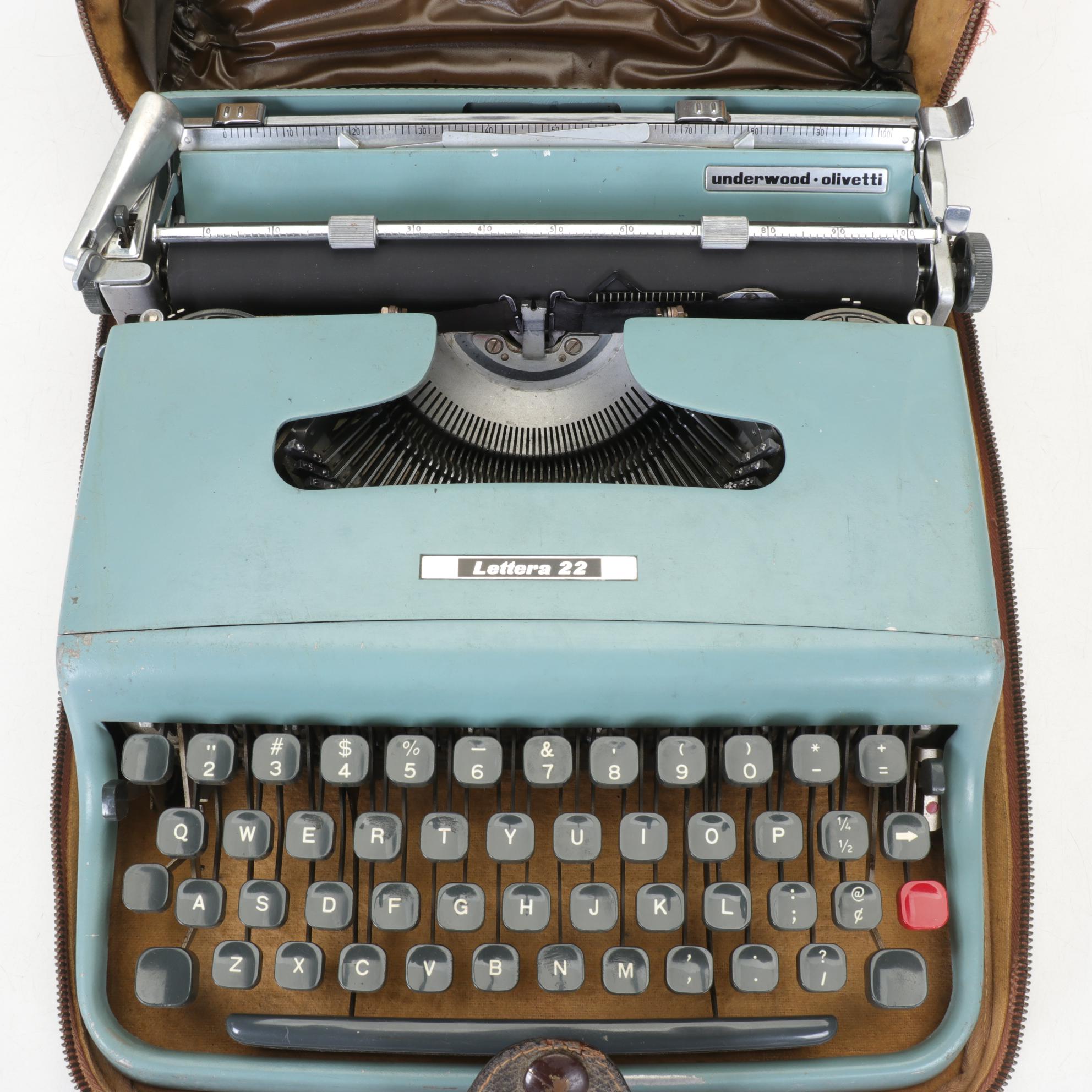Underwood Olivetti "Lettera 22" Typewriter with Case