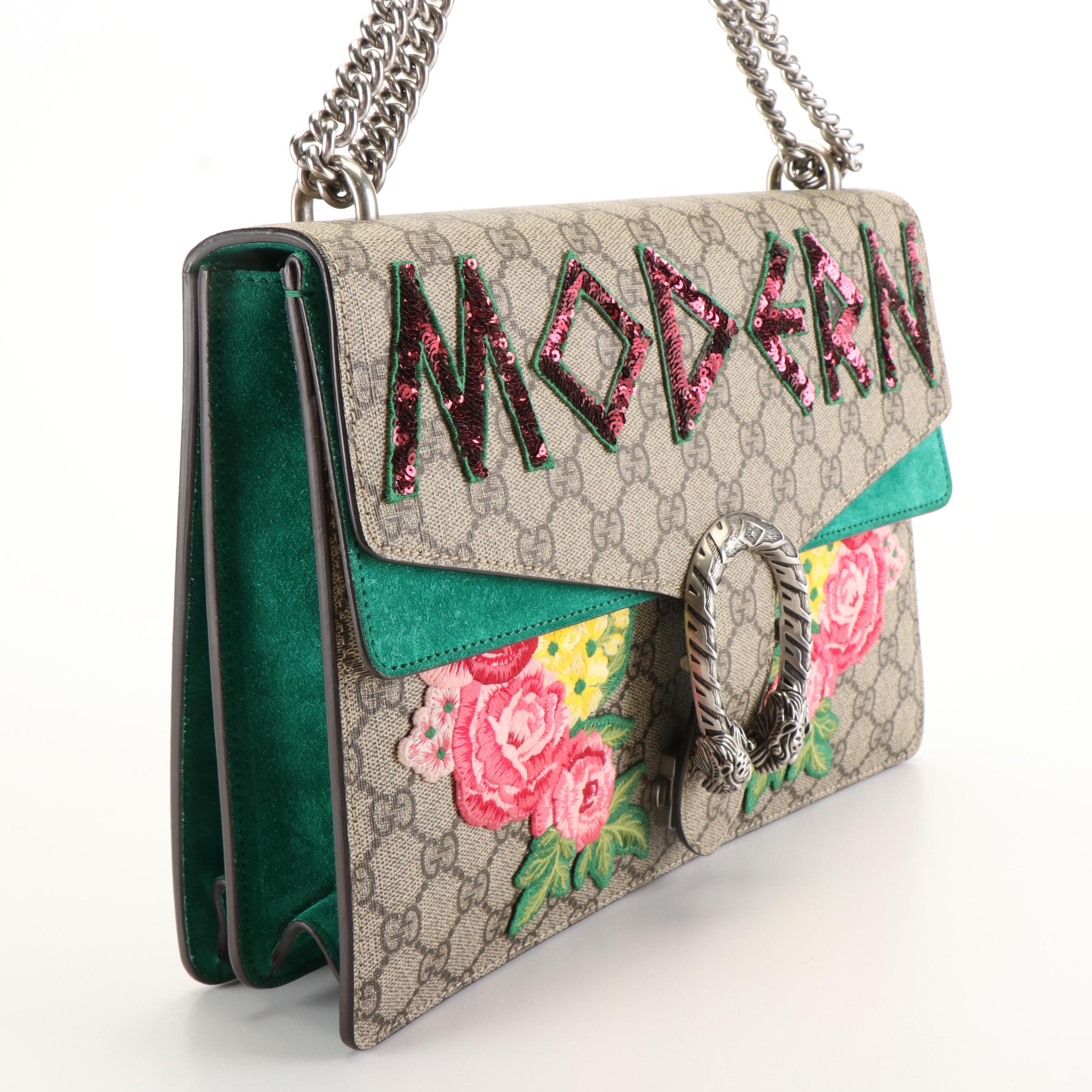 Gucci  Dionysus Medium Shoulder Bag in GG Supreme