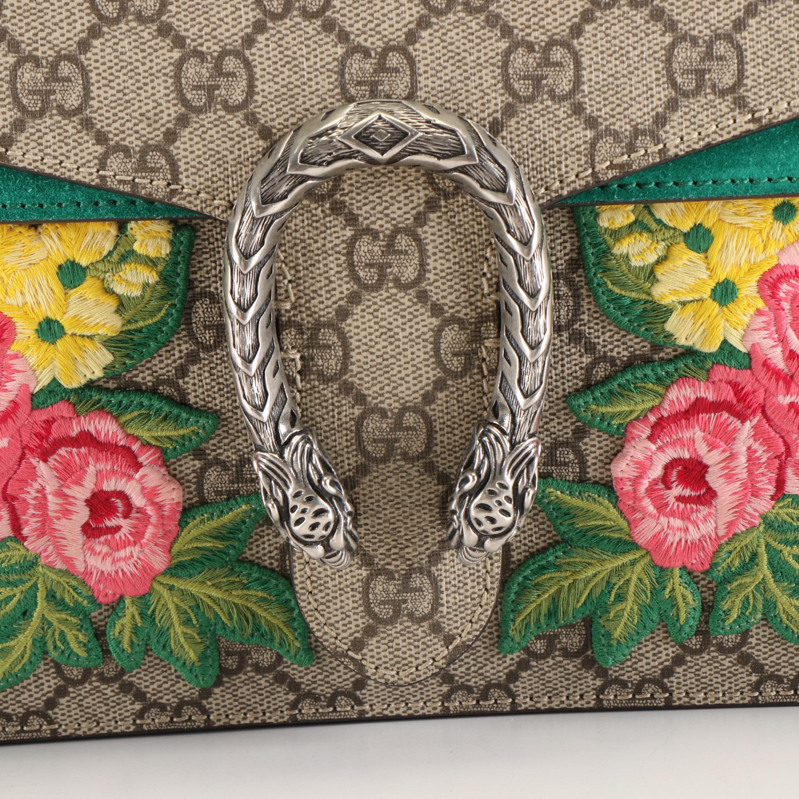 Gucci  Dionysus Medium Shoulder Bag in GG Supreme