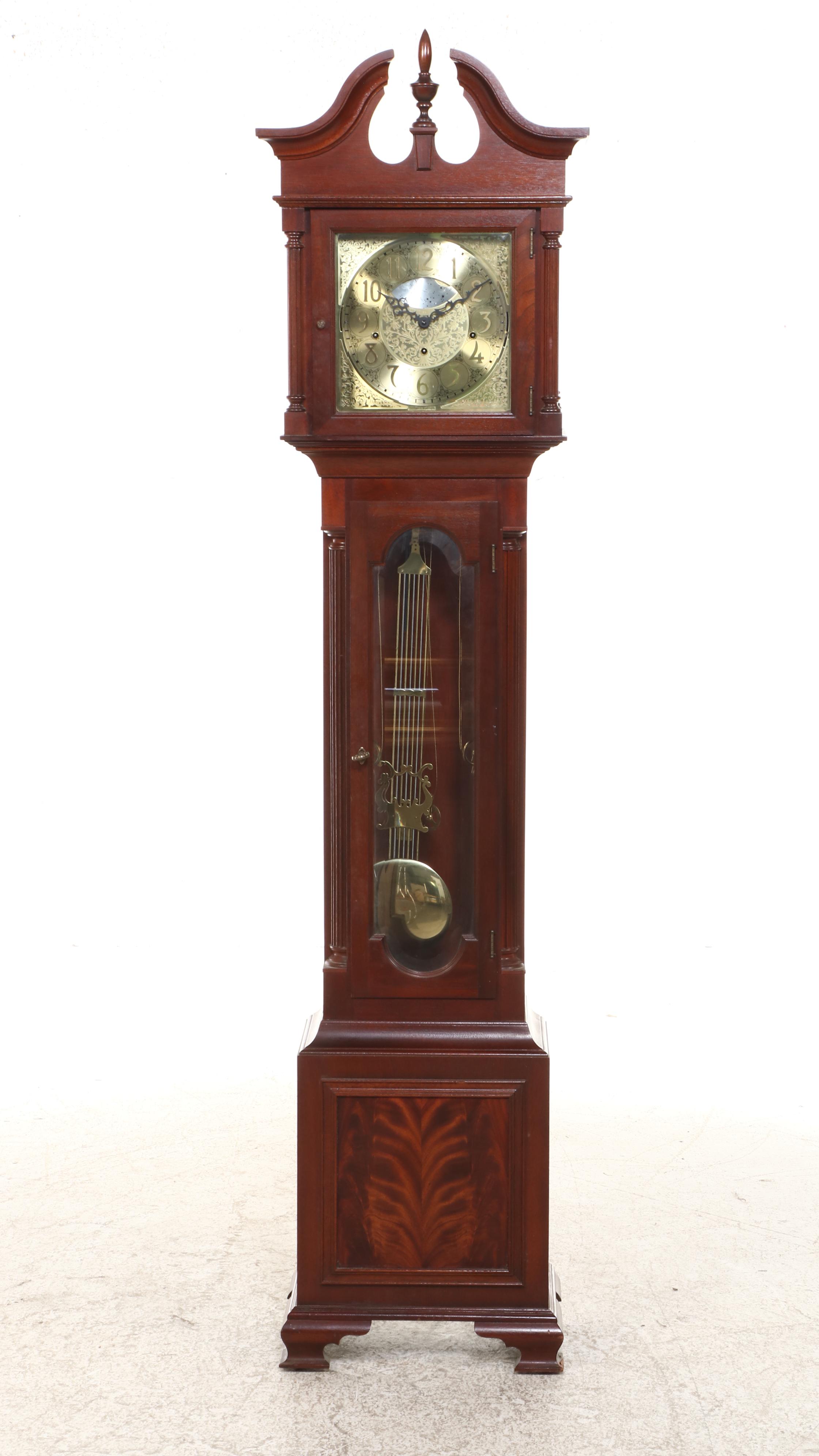 Colonial Mfg. Co./Molyneux Federal Style Mahogany Grandfather Clock