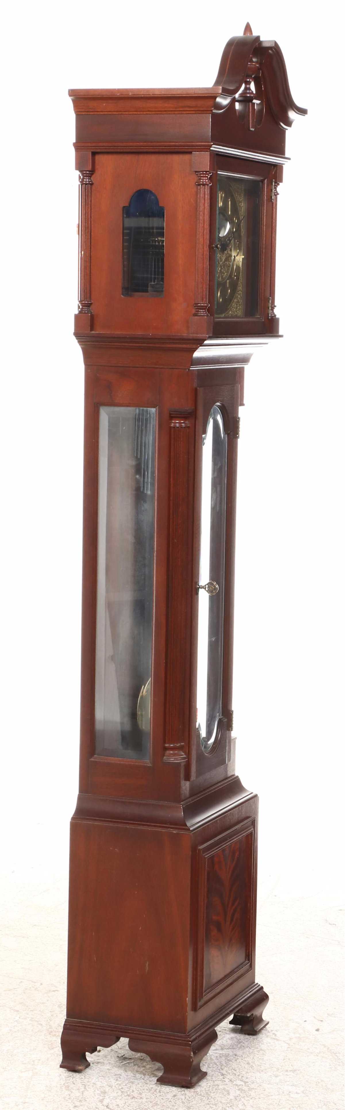 Colonial Mfg. Co./Molyneux Federal Style Mahogany Grandfather Clock