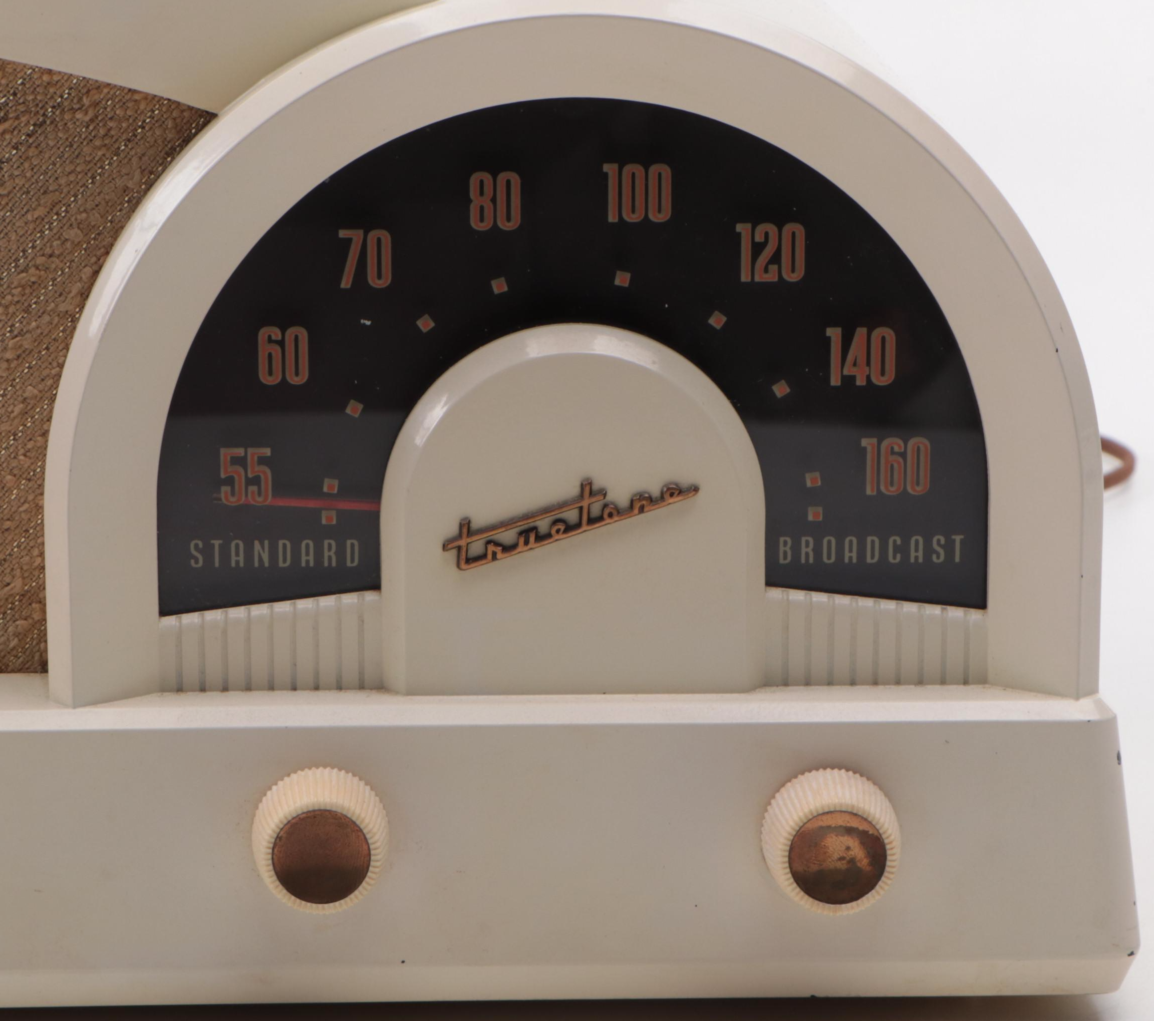 Truetone D2018 Mid Century Modern Radio, c. 1950