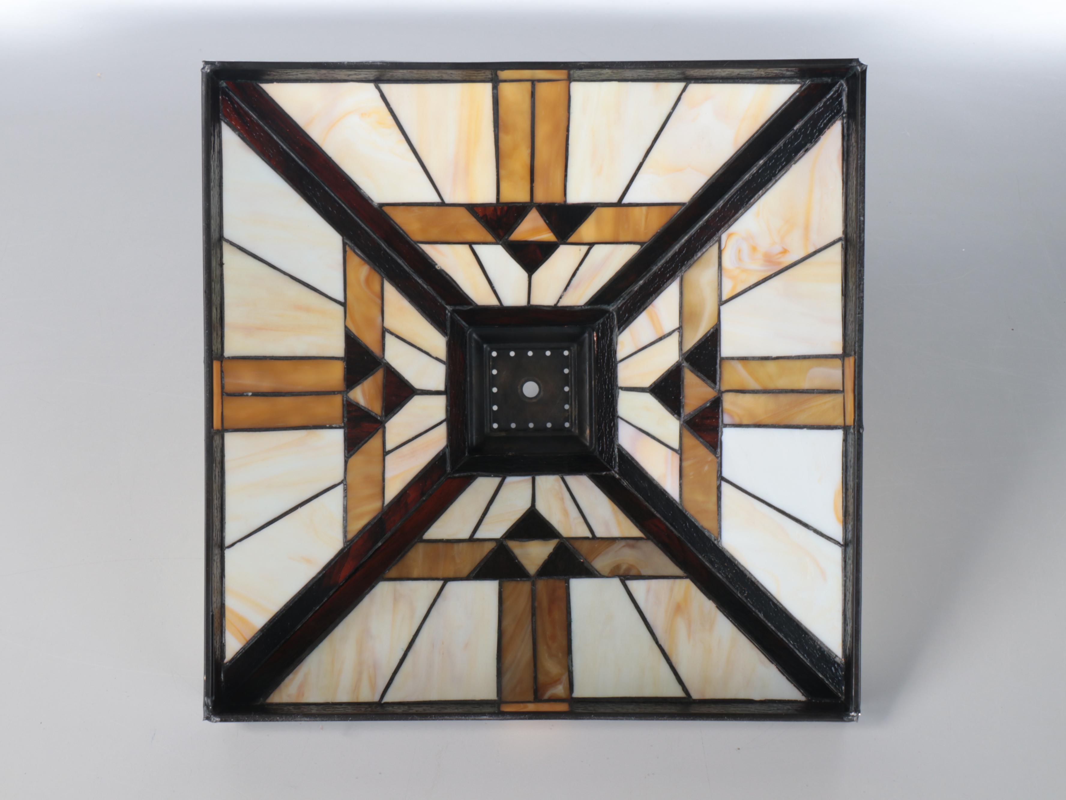 Quoizel Stained Glass and Metal Table Lamp