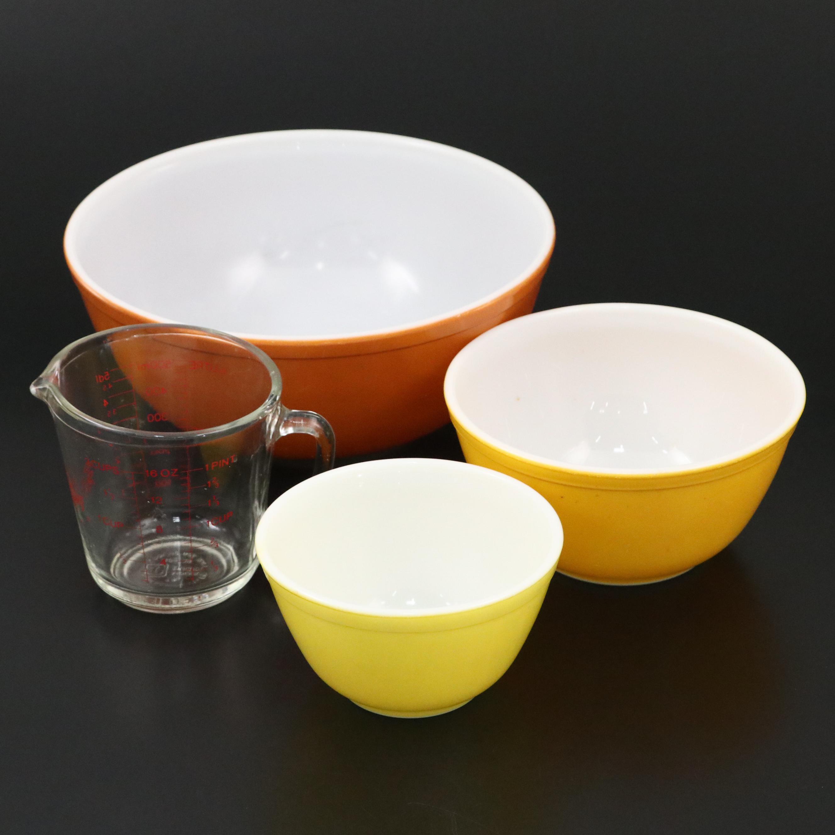 Pyrex Glass Mixing Bowls with Fire-King Glass Measuring Cup