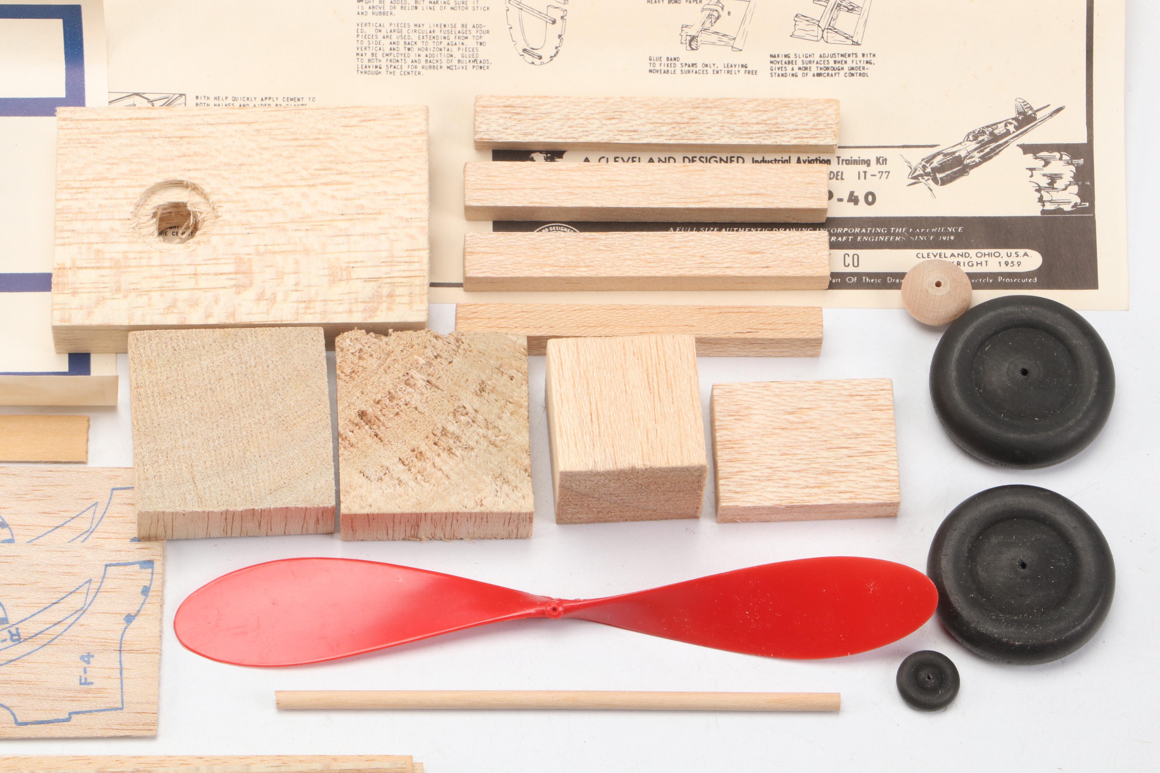 Cleveland "Curtiss Warhawk P-40" Airplane Model Kit, 1959