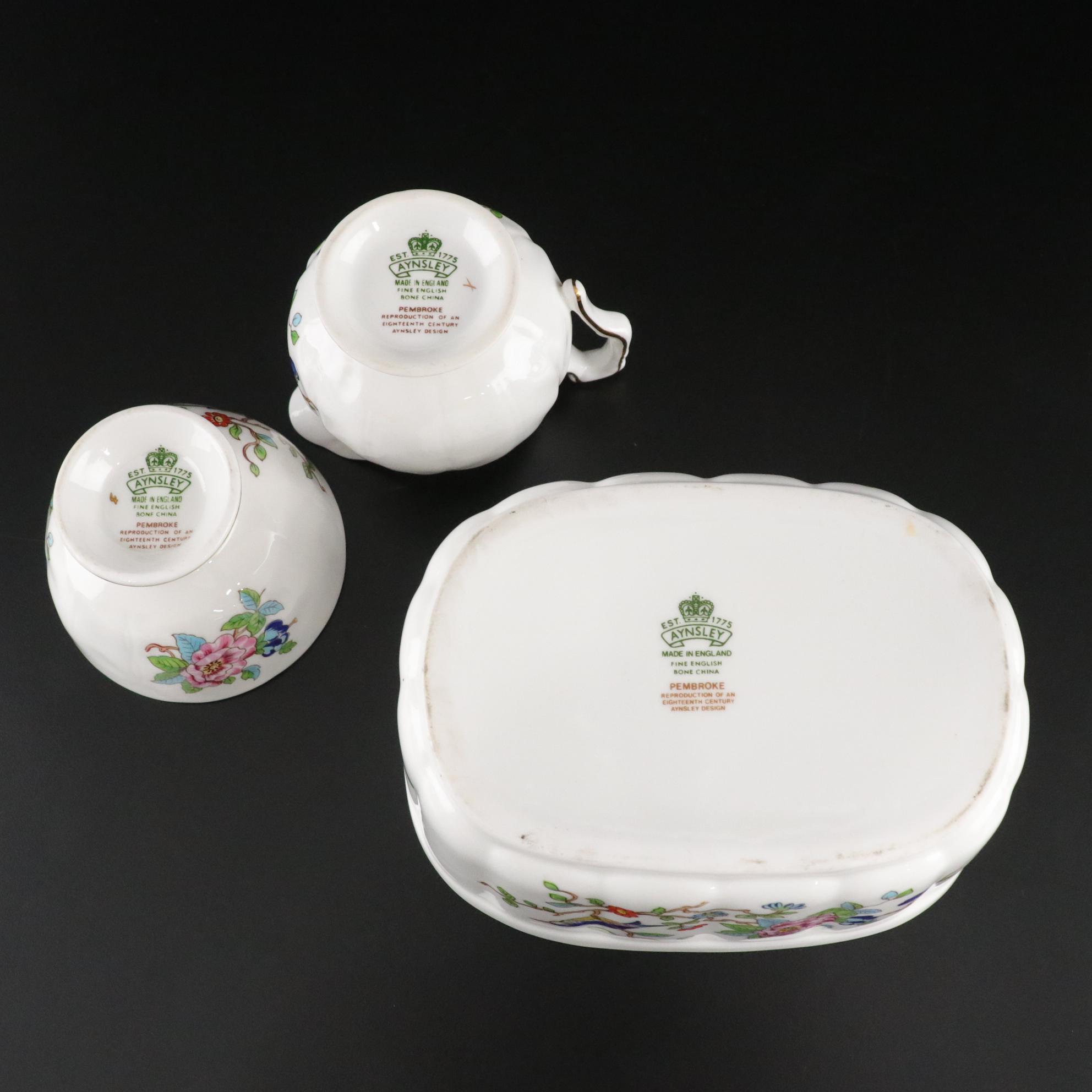 Aynsley "Pembroke" Bone China Dinner Service, Late 20th Century