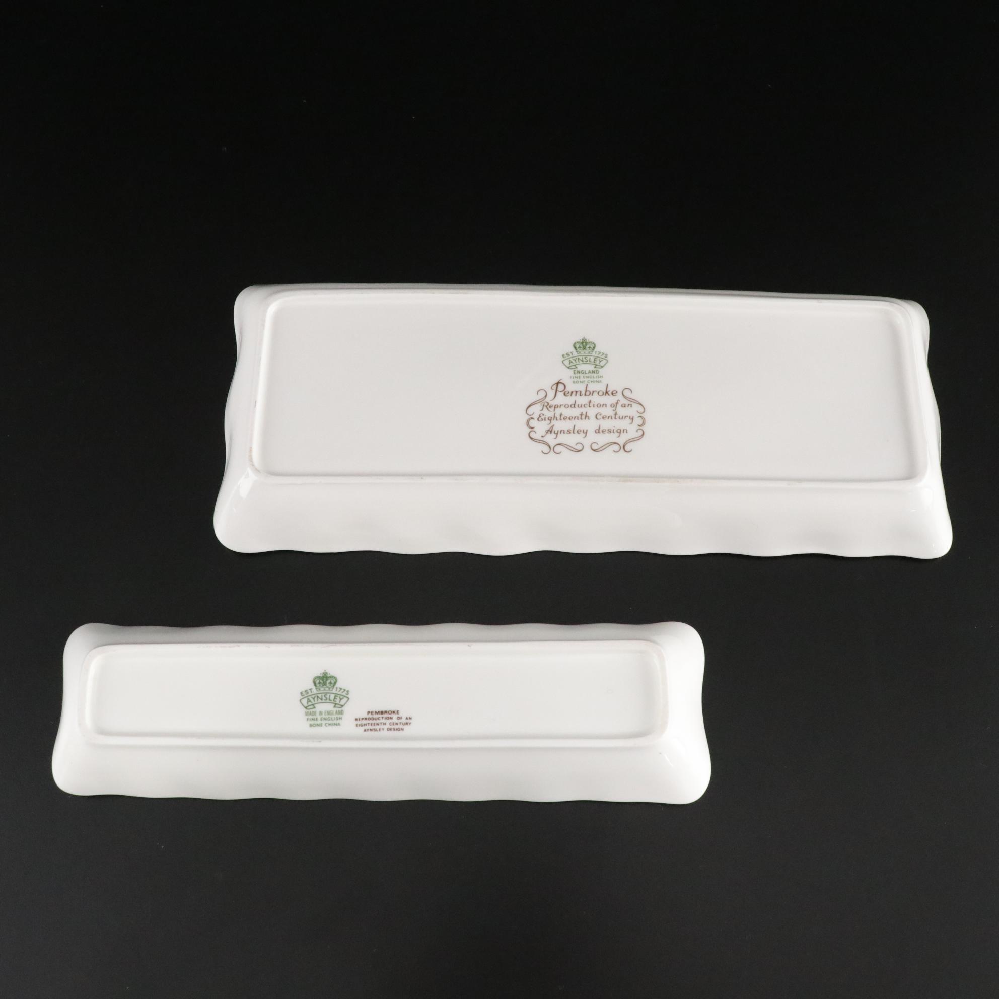 Aynsley "Pembroke" Bone China Dinner Service, Late 20th Century