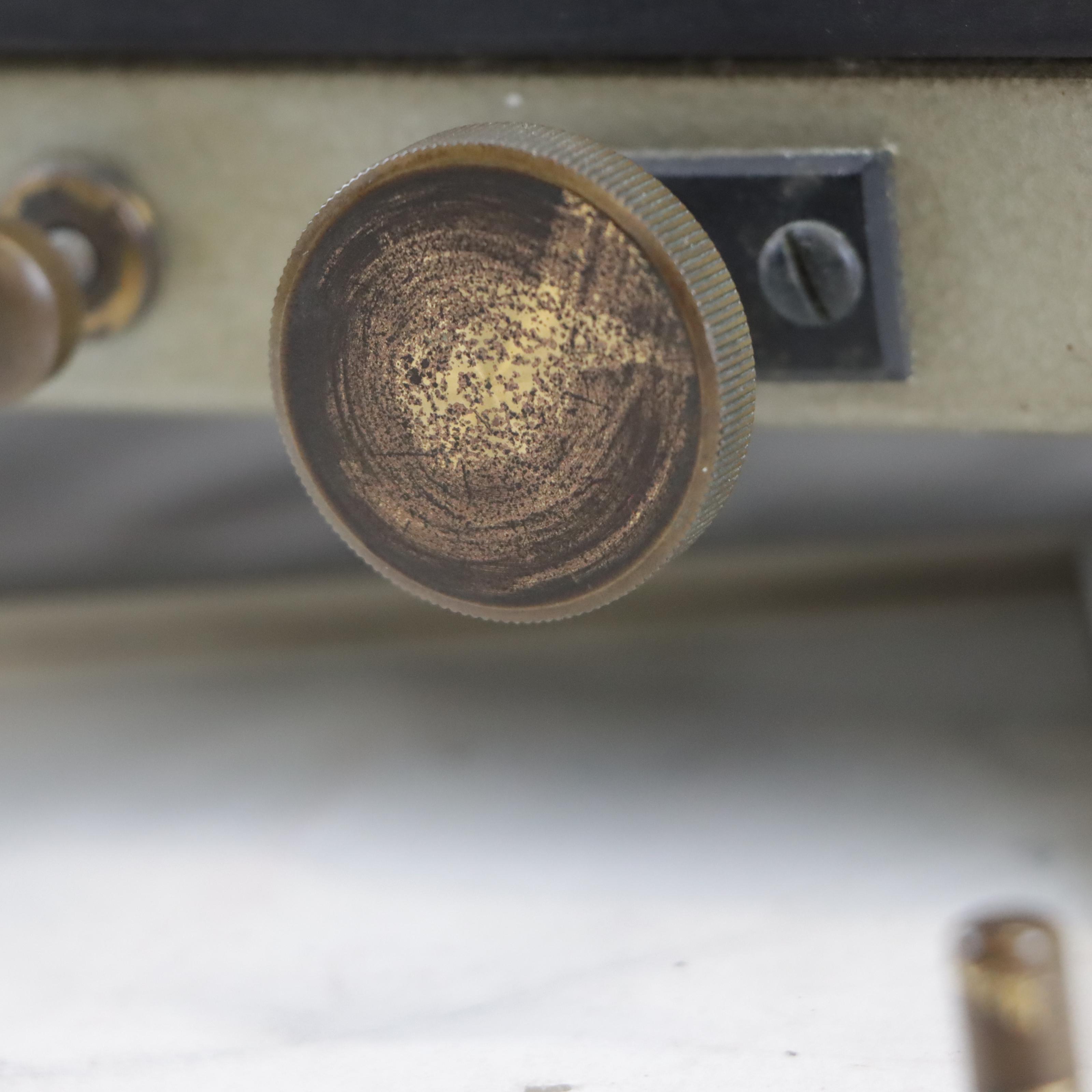 Voland & Sons 200 Enclosed Analytical Balance Scale