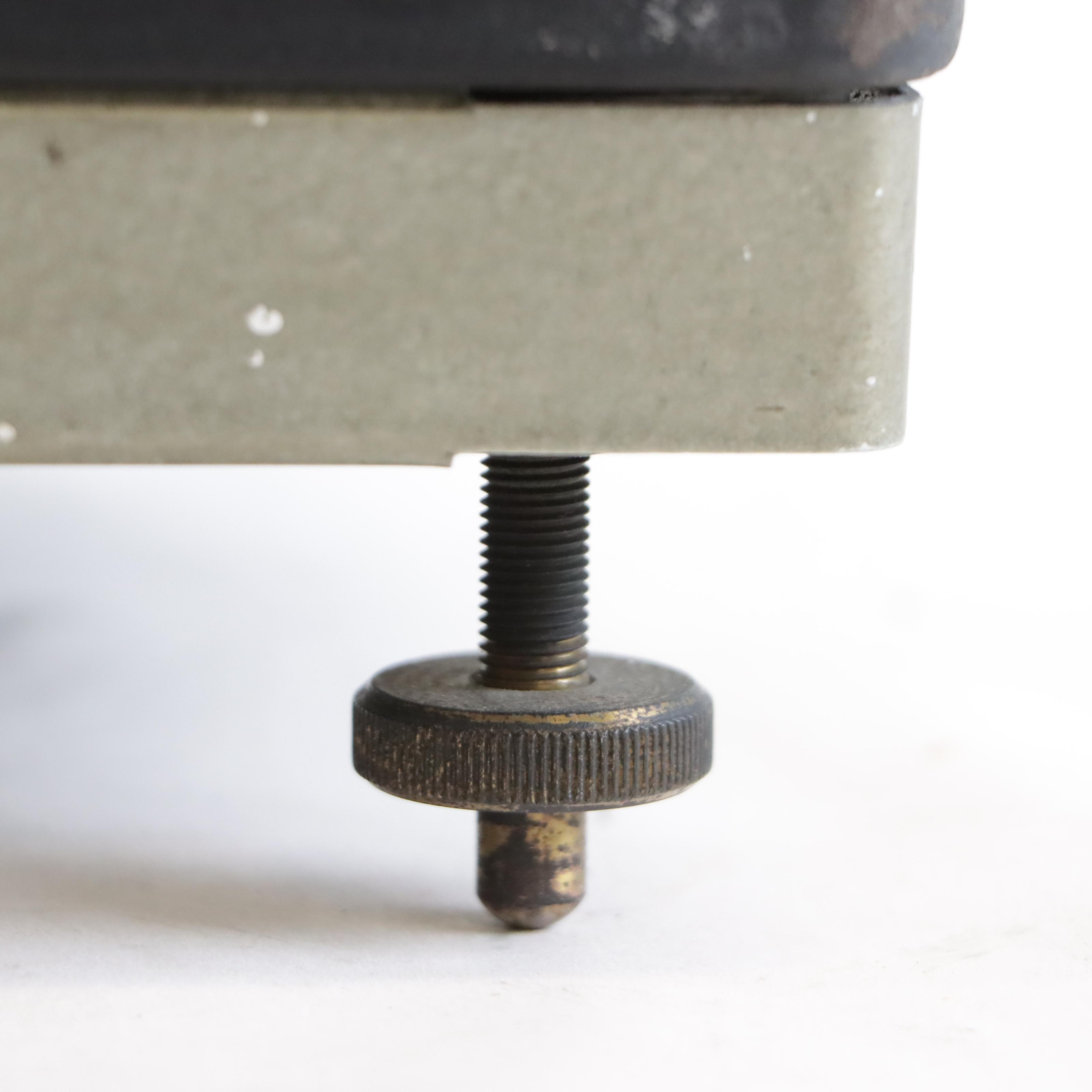 Voland & Sons 200 Enclosed Analytical Balance Scale