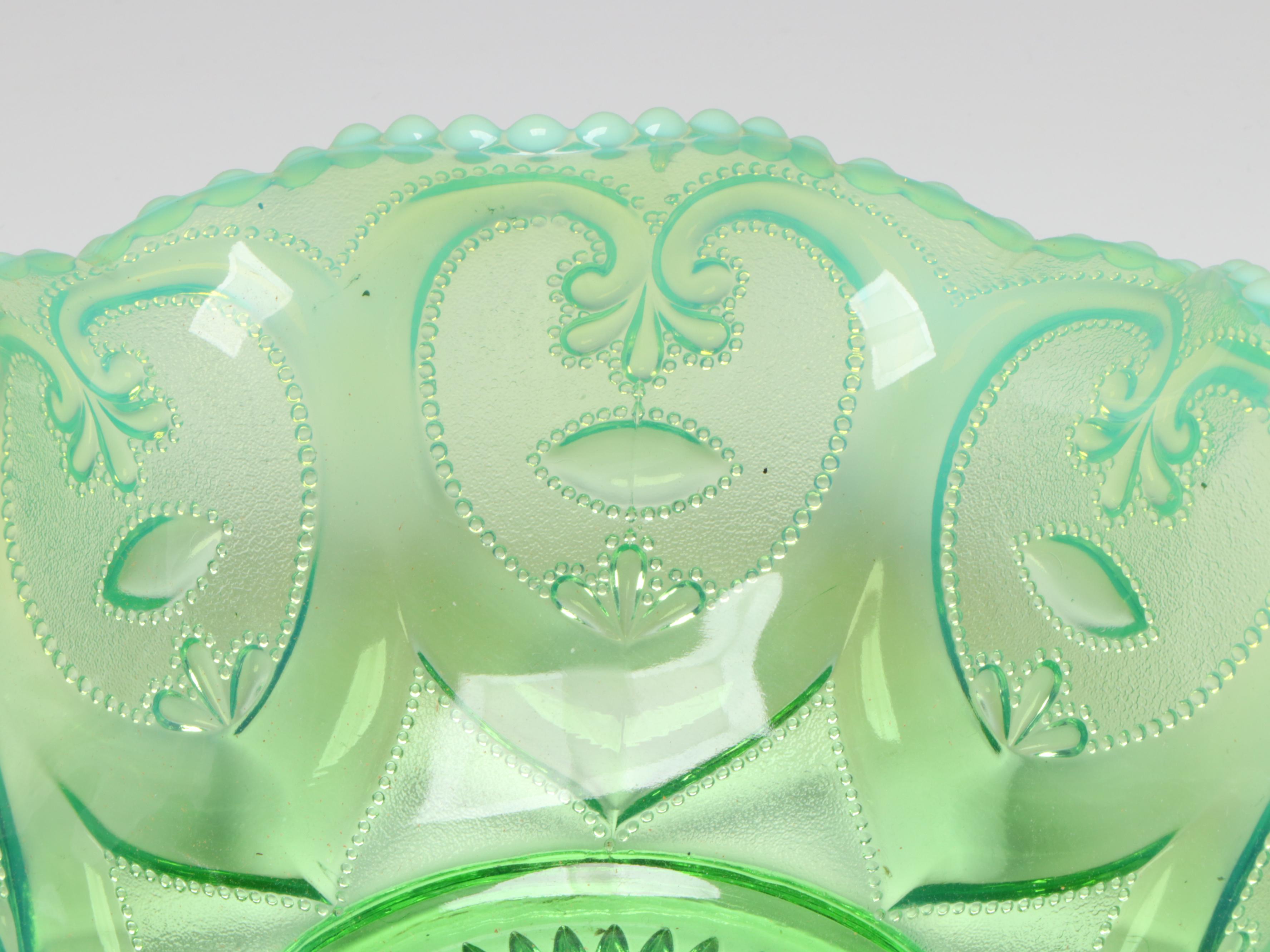 Dugan Green Opalescent Glass Jeweled Heart Berry Set, Early to Mid-20th Century