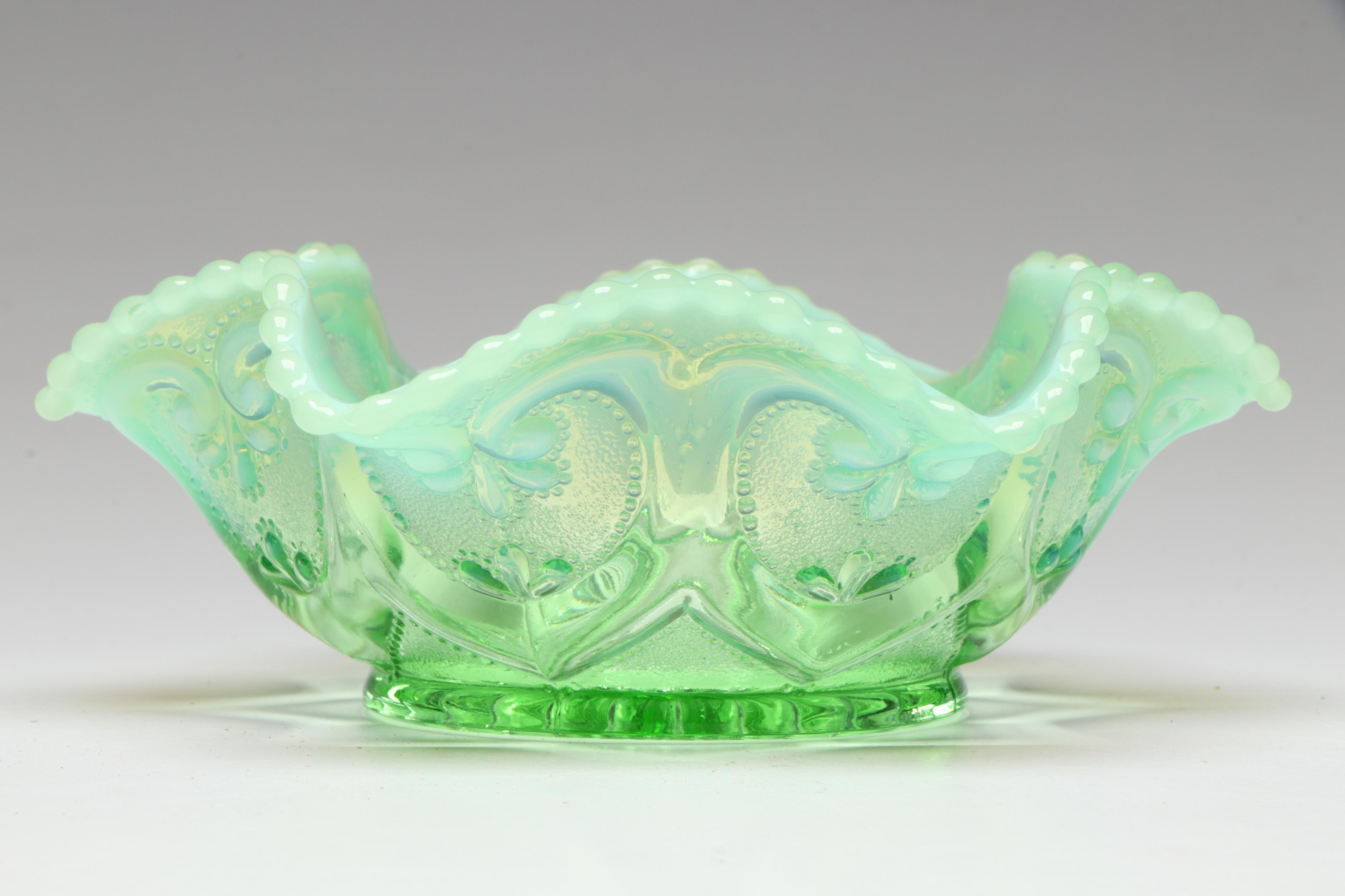 Dugan Green Opalescent Glass Jeweled Heart Berry Set, Early to Mid-20th Century