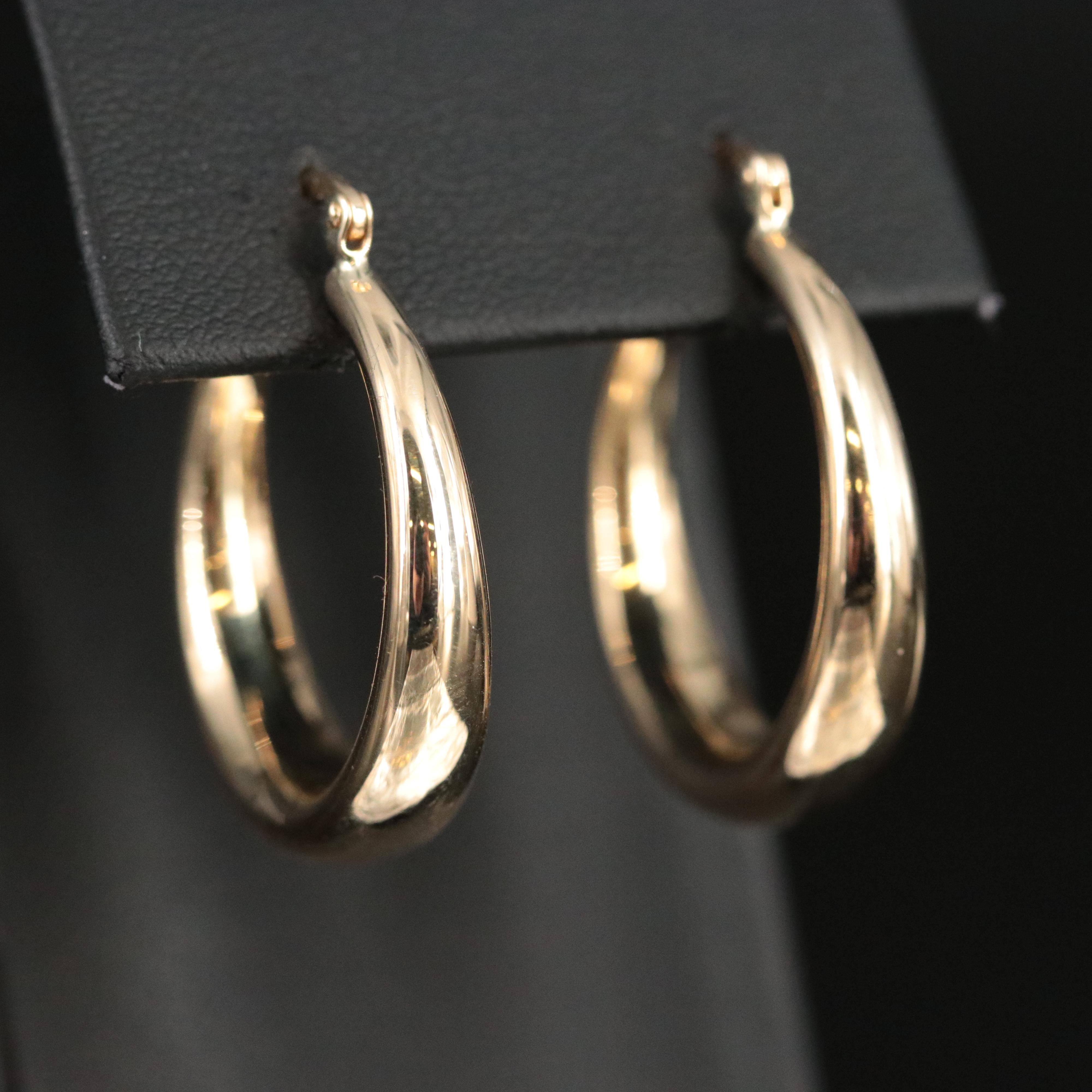 14K Tapered Hoop Earrings