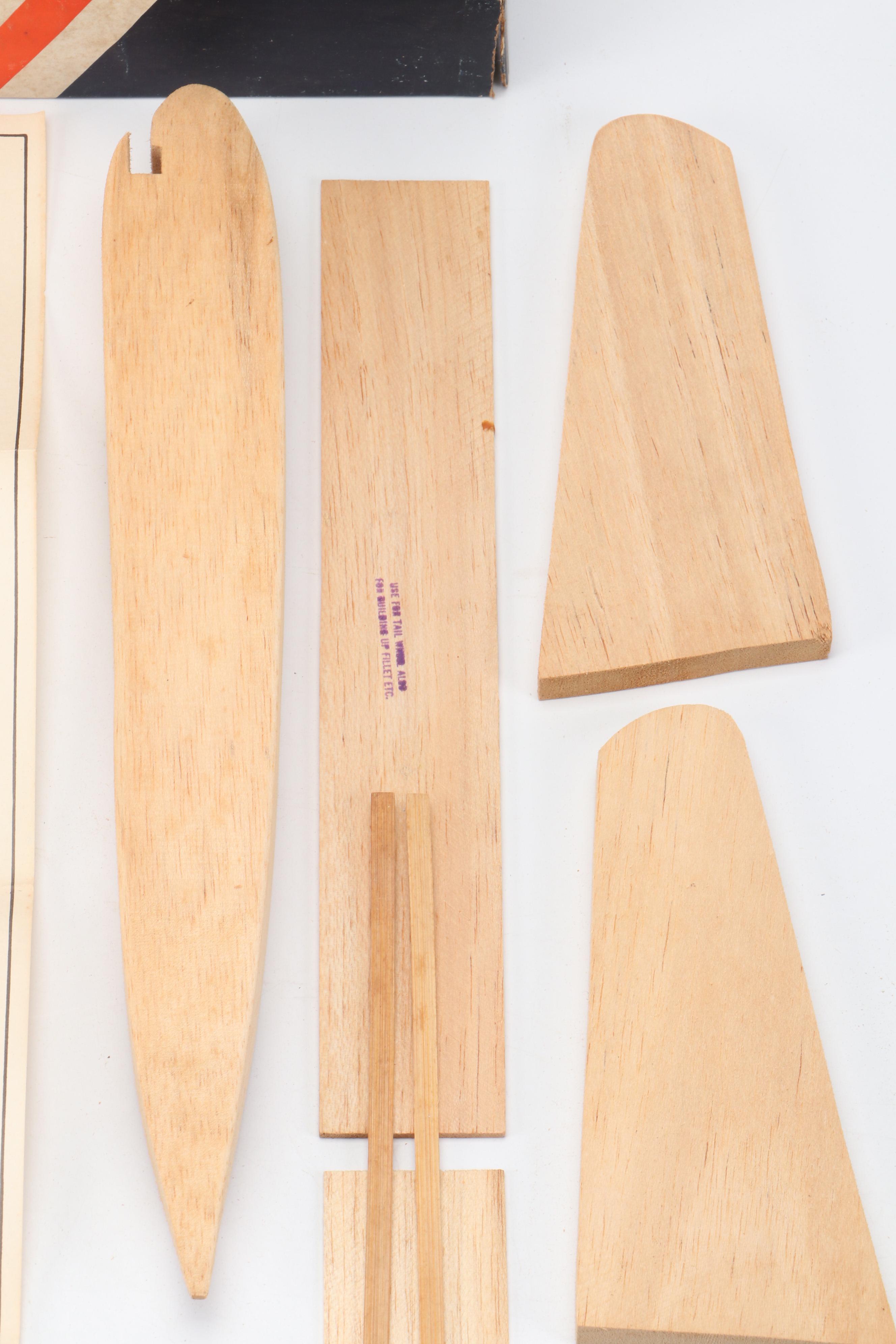 Aircraft "Martin Bomber," "Lockheed Martin" and "Giant Douglas" Model Kits