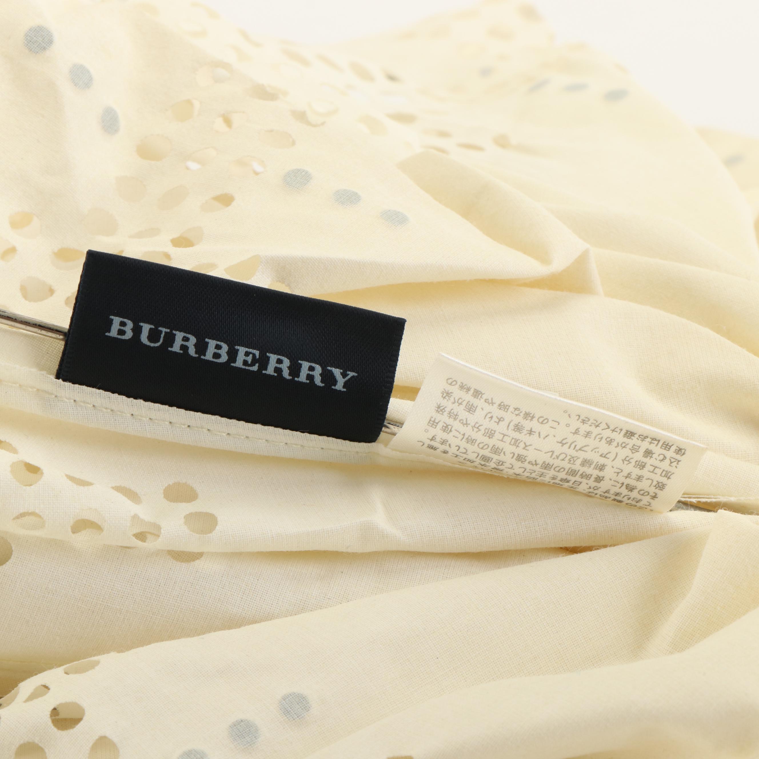 Burberry/Aurora Japan Travel Umbrella with Perforated Crystal Edge