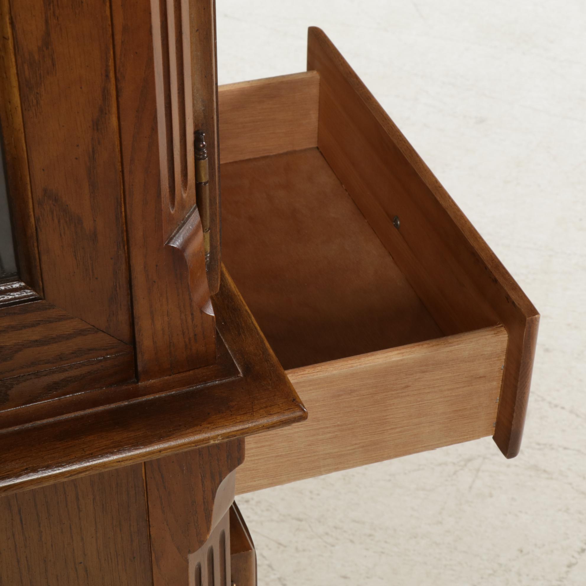 Stanley Furniture Federal Style Oak China Cabinet, Late 20th Century