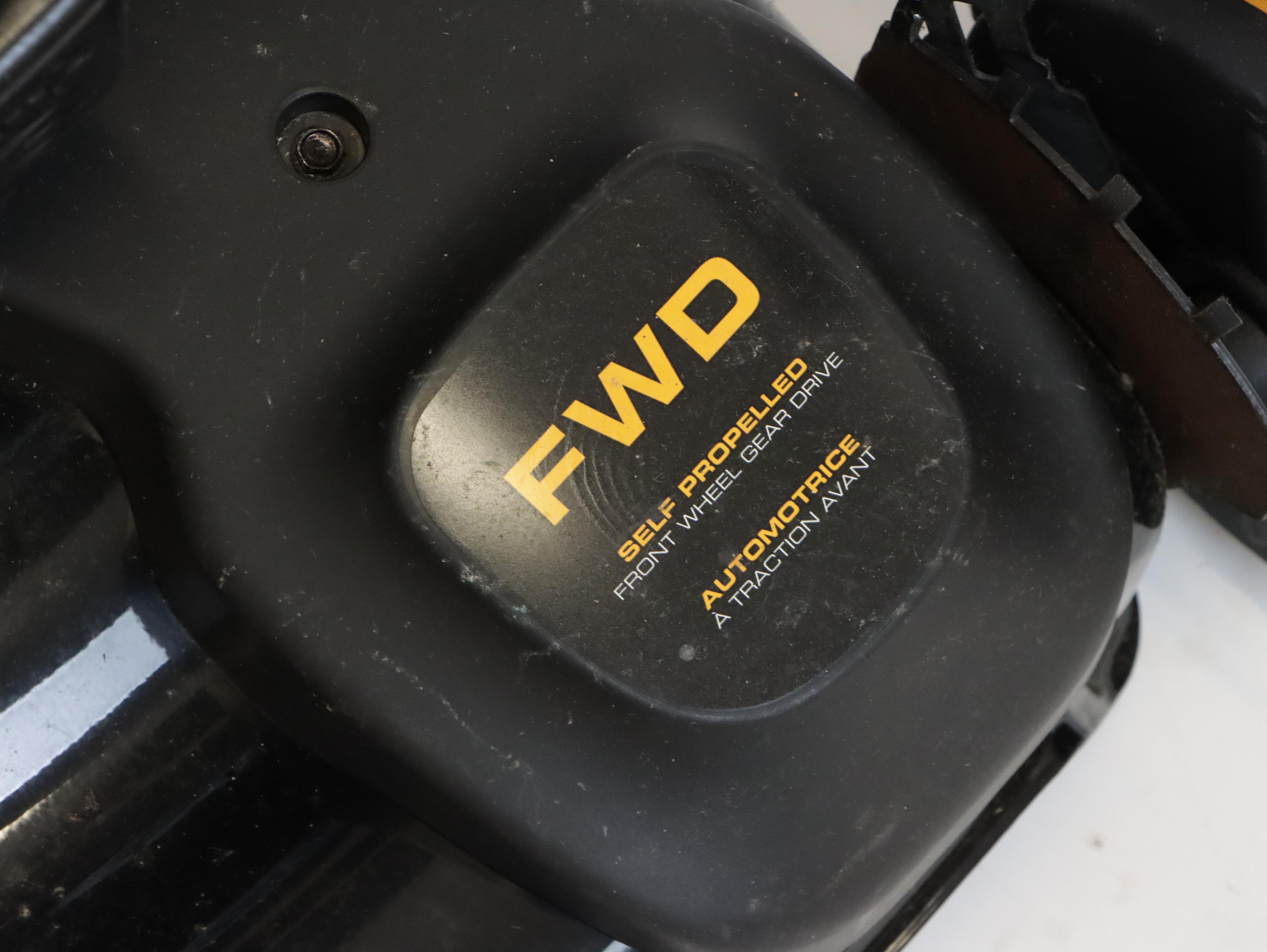 Poulan Pro 22" Briggs & Stratton Gas 3-in-1 Front Propelled Lawn Mower