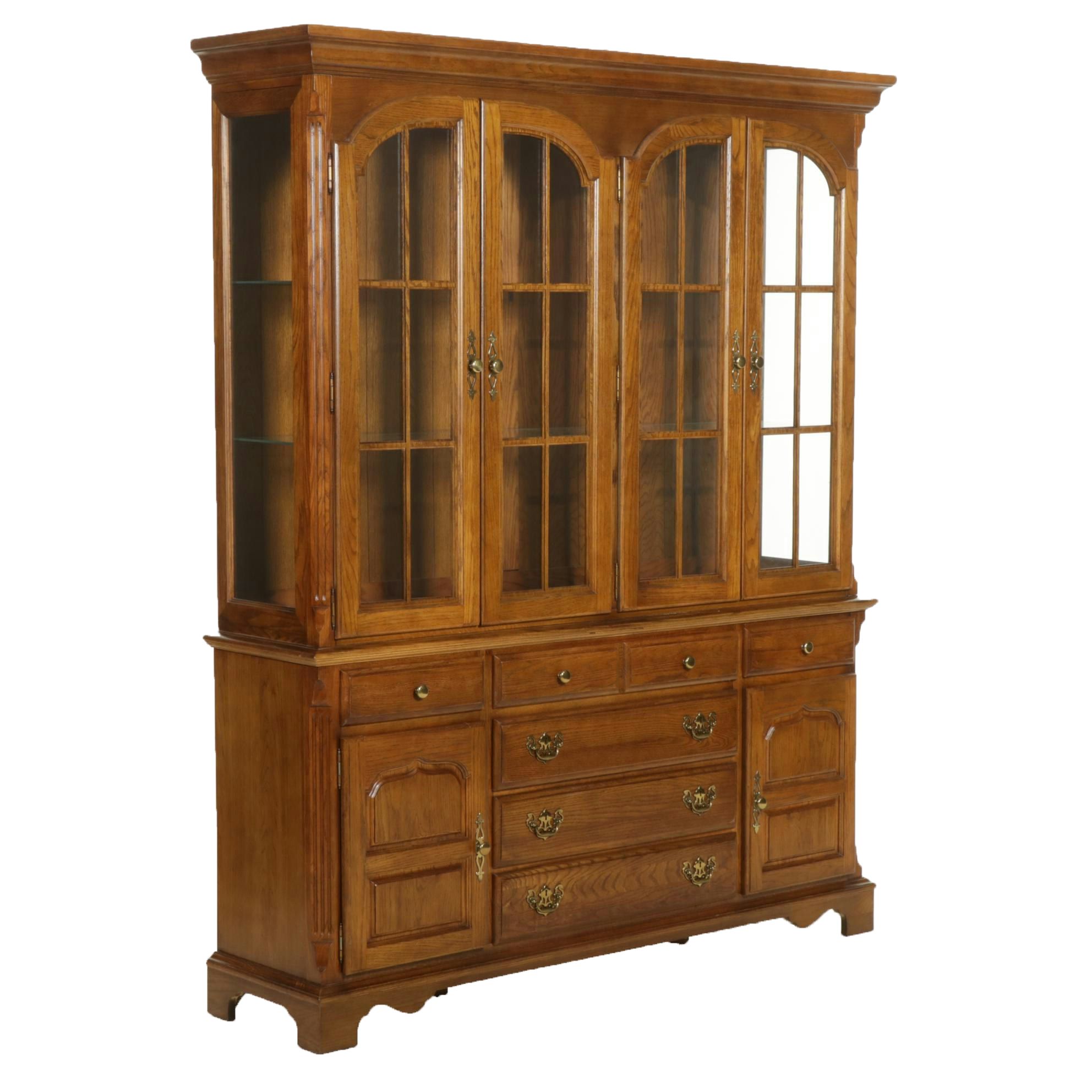 Stanley Furniture Federal Style Oak China Cabinet, Late 20th Century