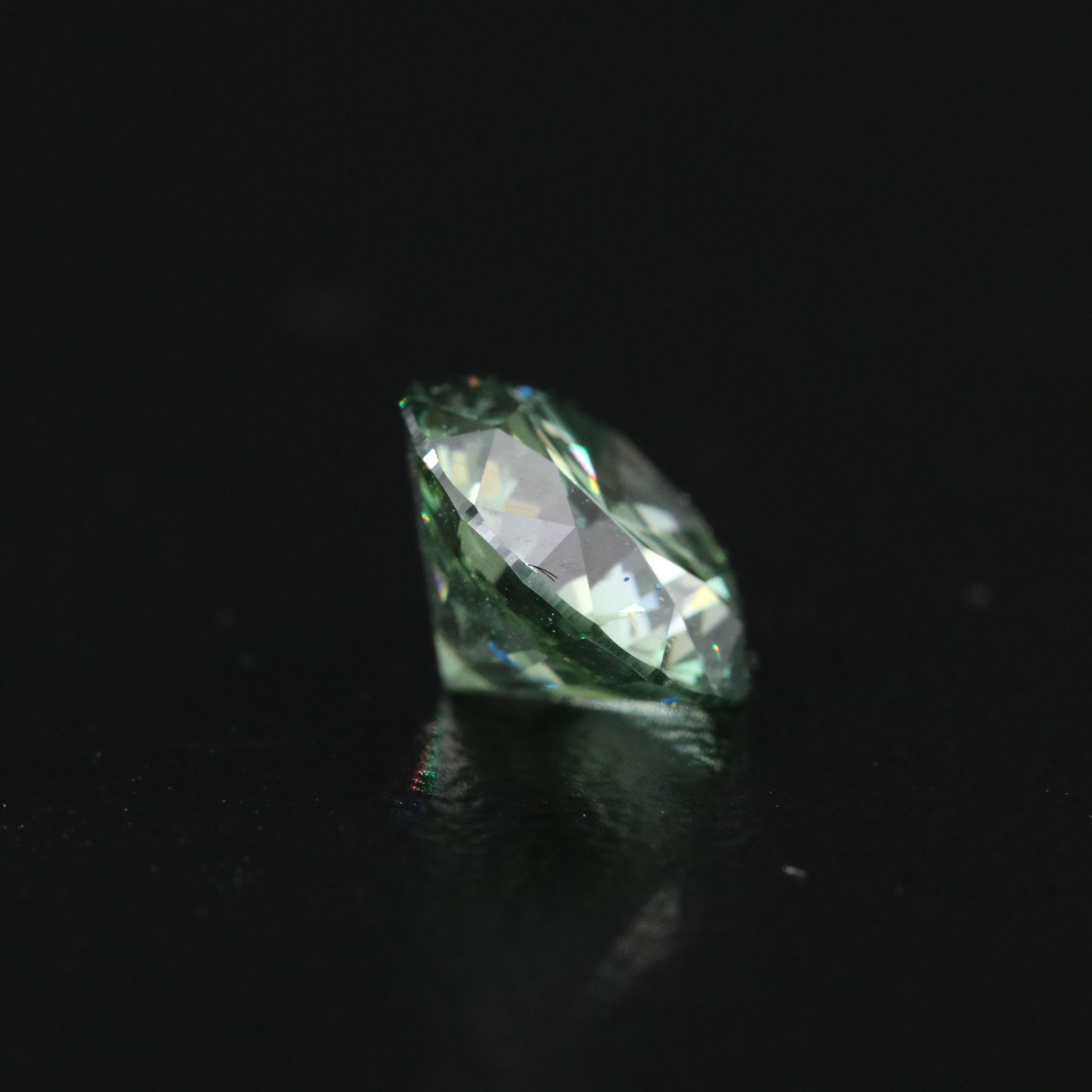 Loose 1.57 CT Lab Grown Fancy Green Diamond