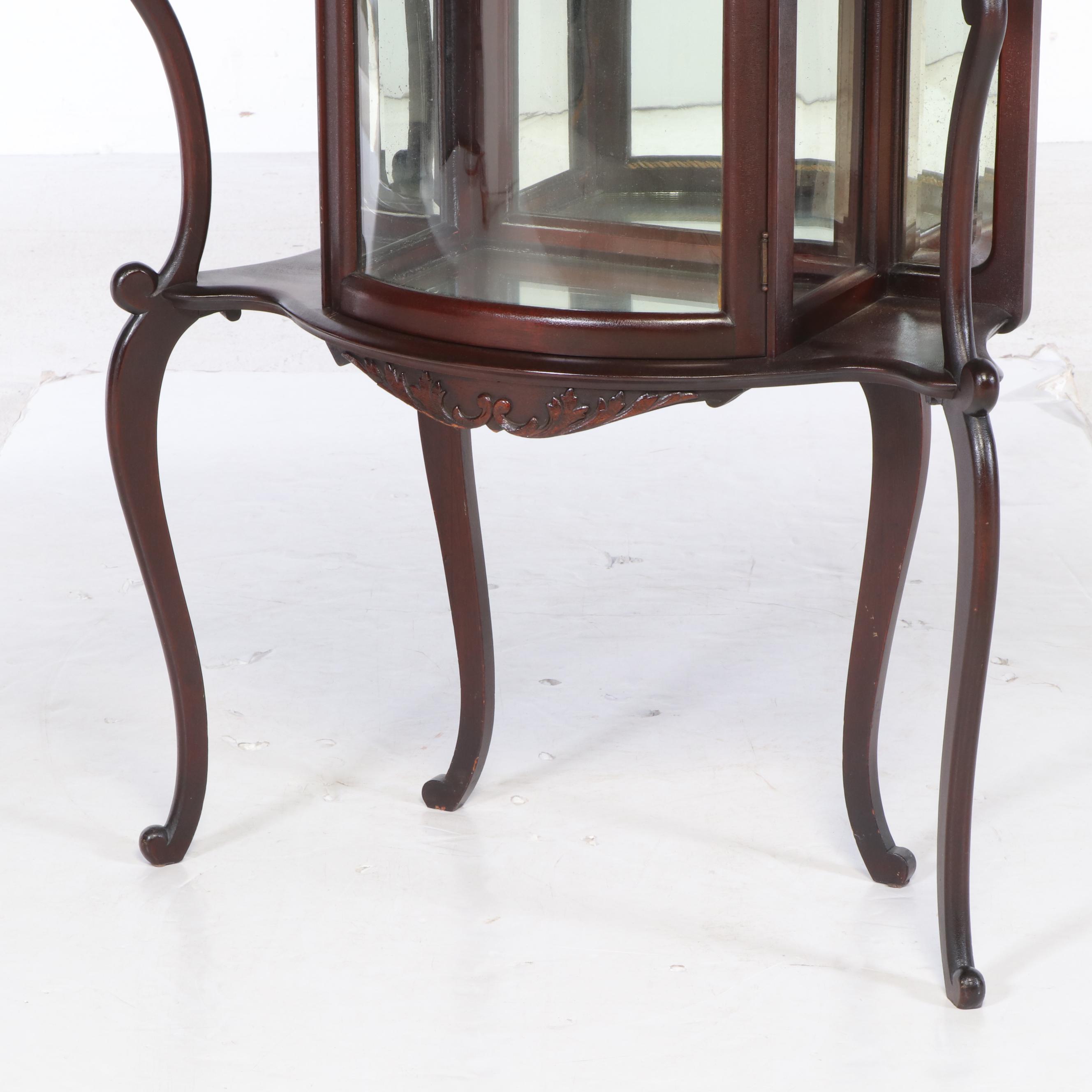 Rockford Frame & Fixture Co. Art Nouveau Mahogany Étagère, Early 20th Century