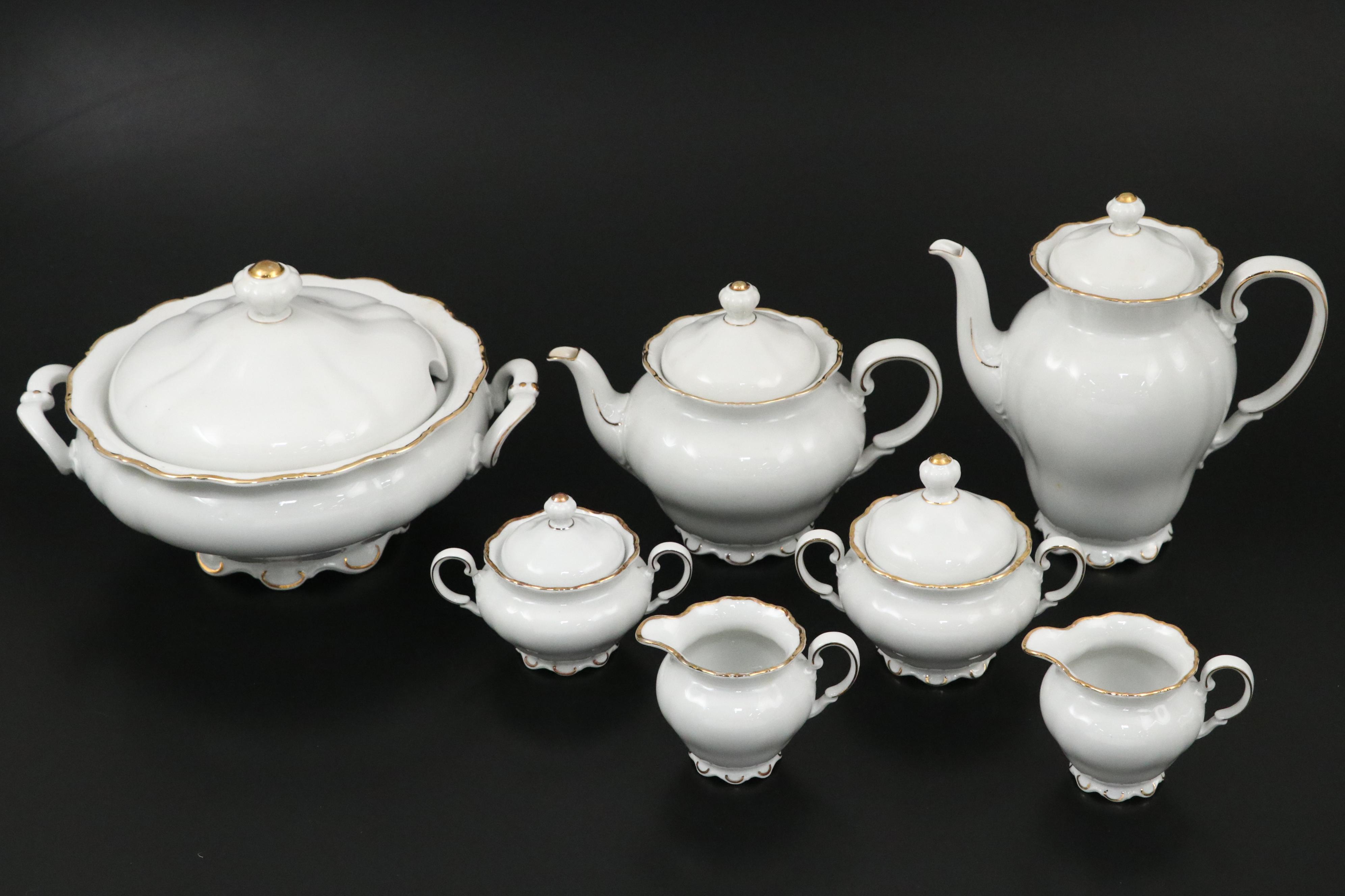 Bavarian Seltmann "State Gold" Porcelain Dinnerware, Mid-20th Century