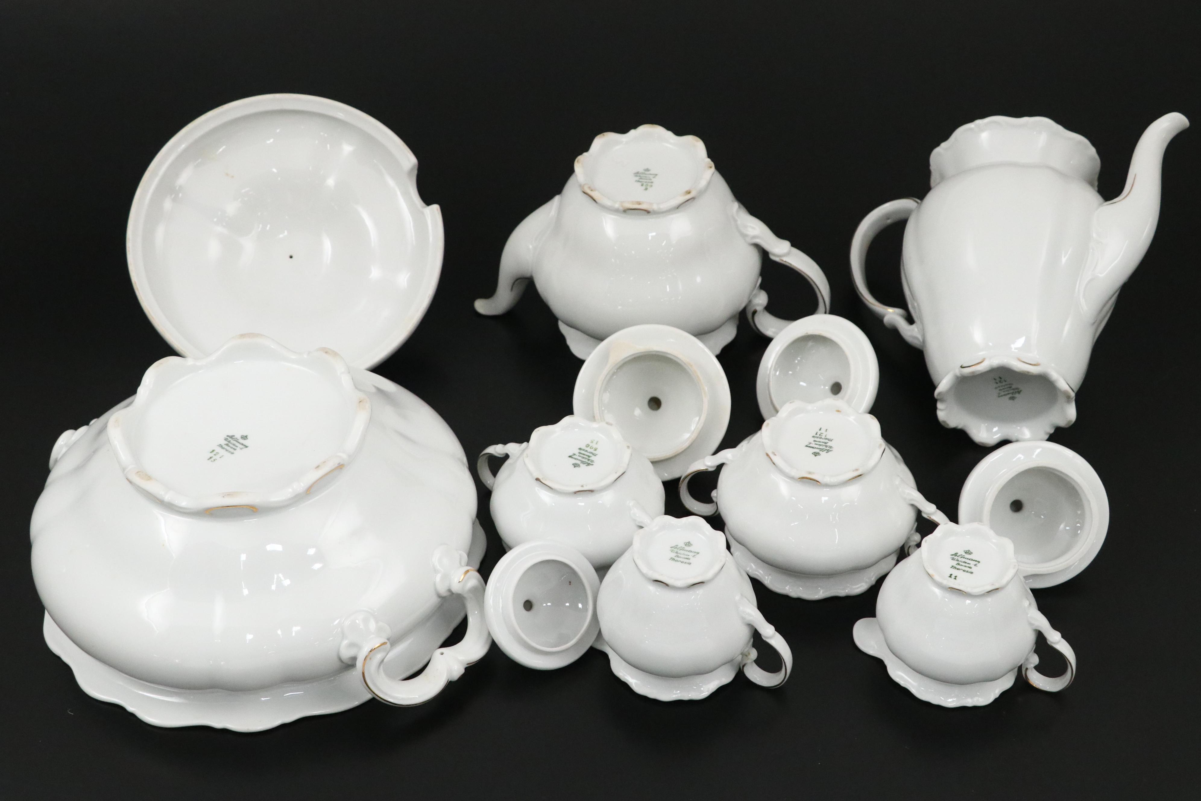 Bavarian Seltmann "State Gold" Porcelain Dinnerware, Mid-20th Century