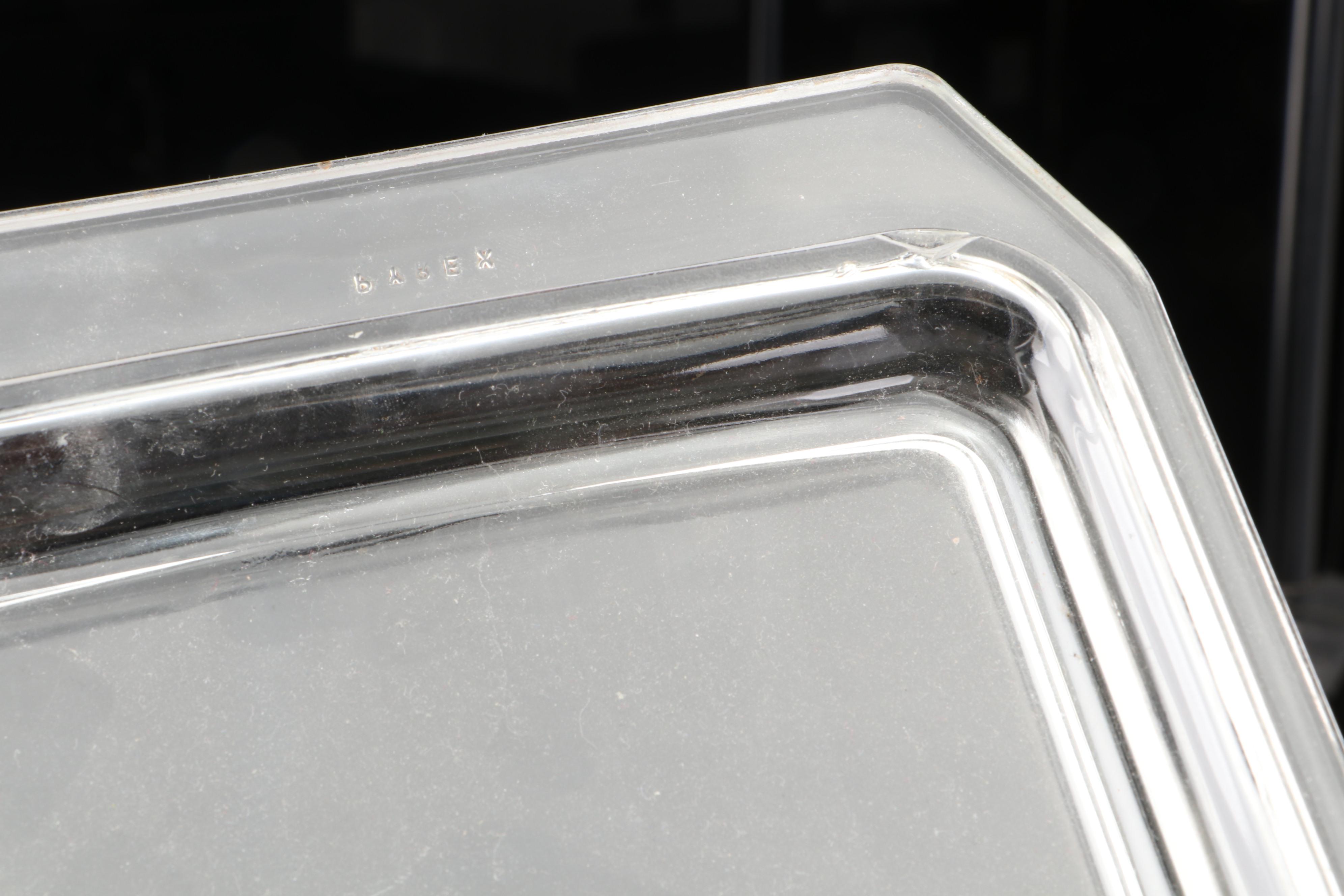 Pyrex "Gooseberry" Glass Mixing Bowls and Rectangular Baking Dish, 1957-1962