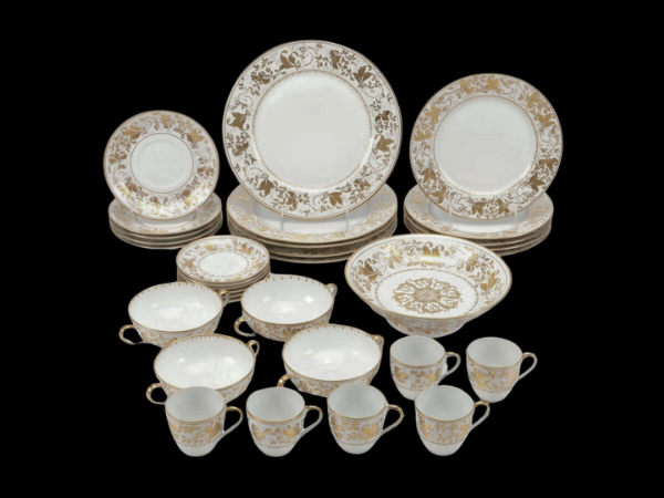 Classics for Daily Life: Furniture, Art & Décor