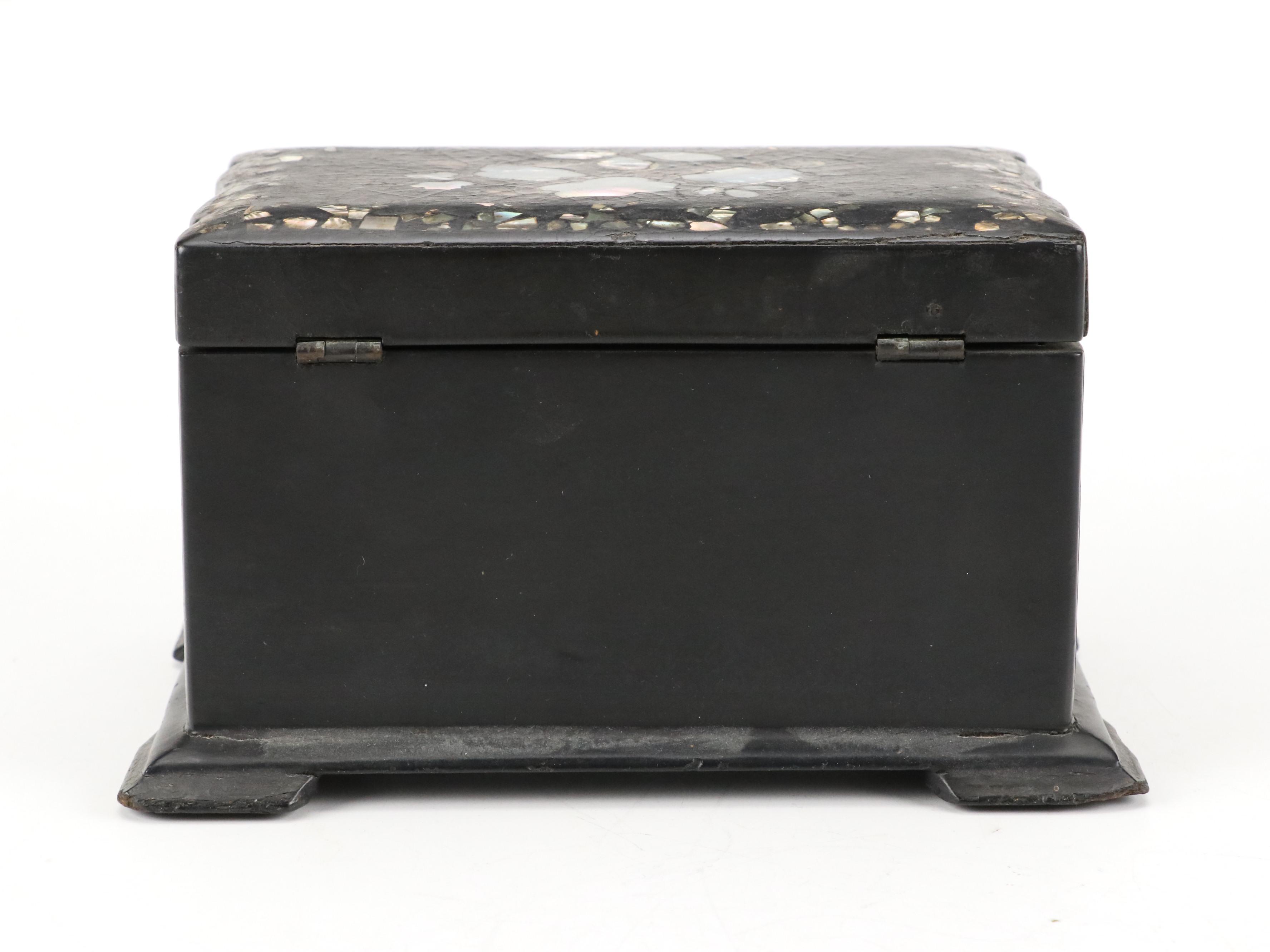 Victorian Abalone Inlaid Lacquerware Tea Caddy, 19th Century