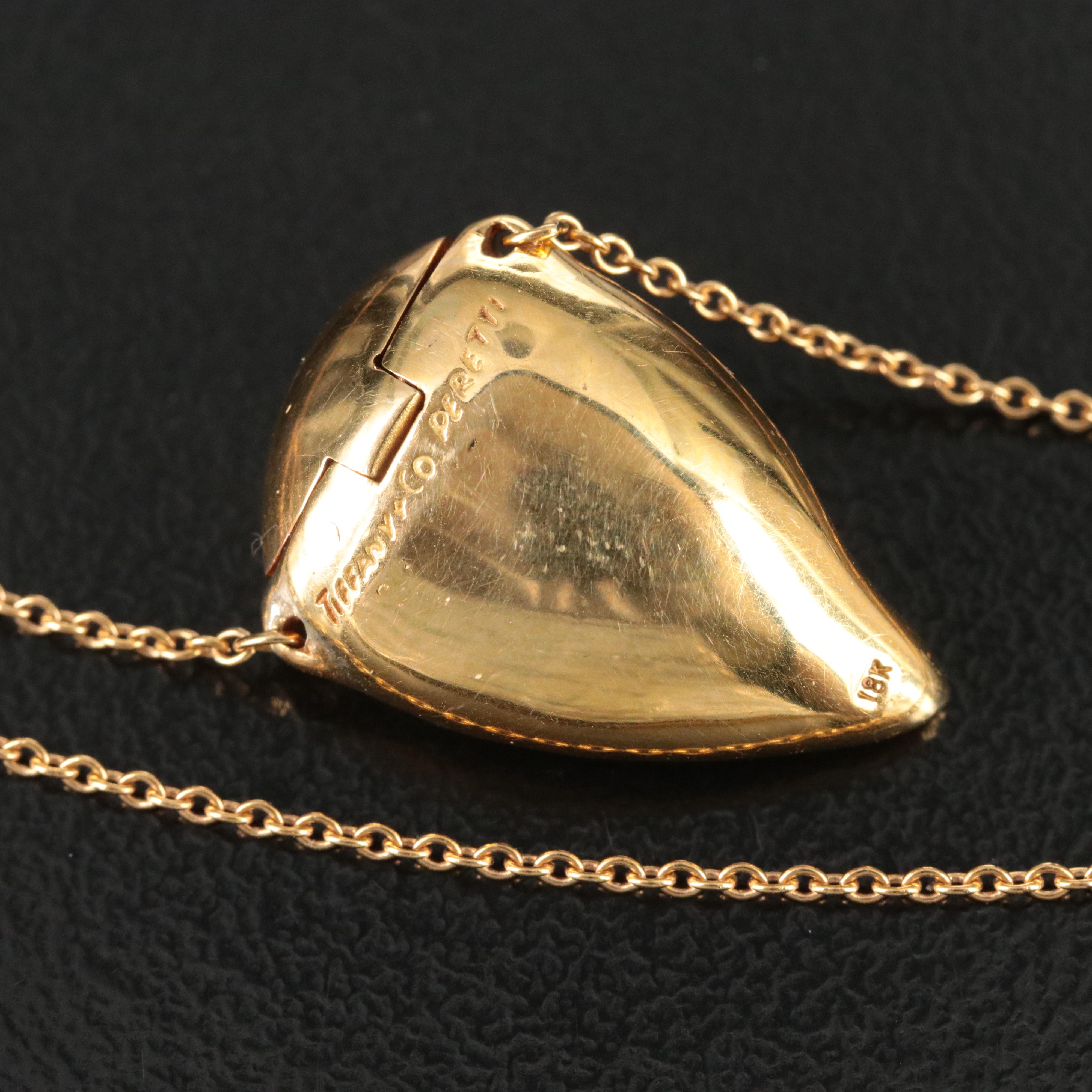 Elsa Peretti for Tiffany & Co. 18K 0.50 CTW Diamond Shark Tooth Bottle Necklace