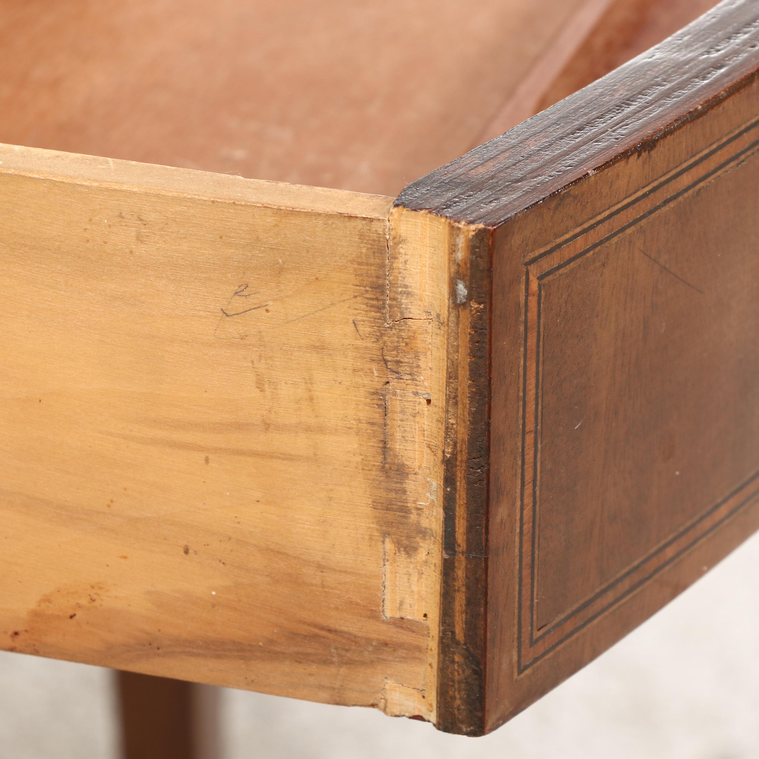 American Hepplewhite Style Mahogany Finish Leather Top Writing Desk