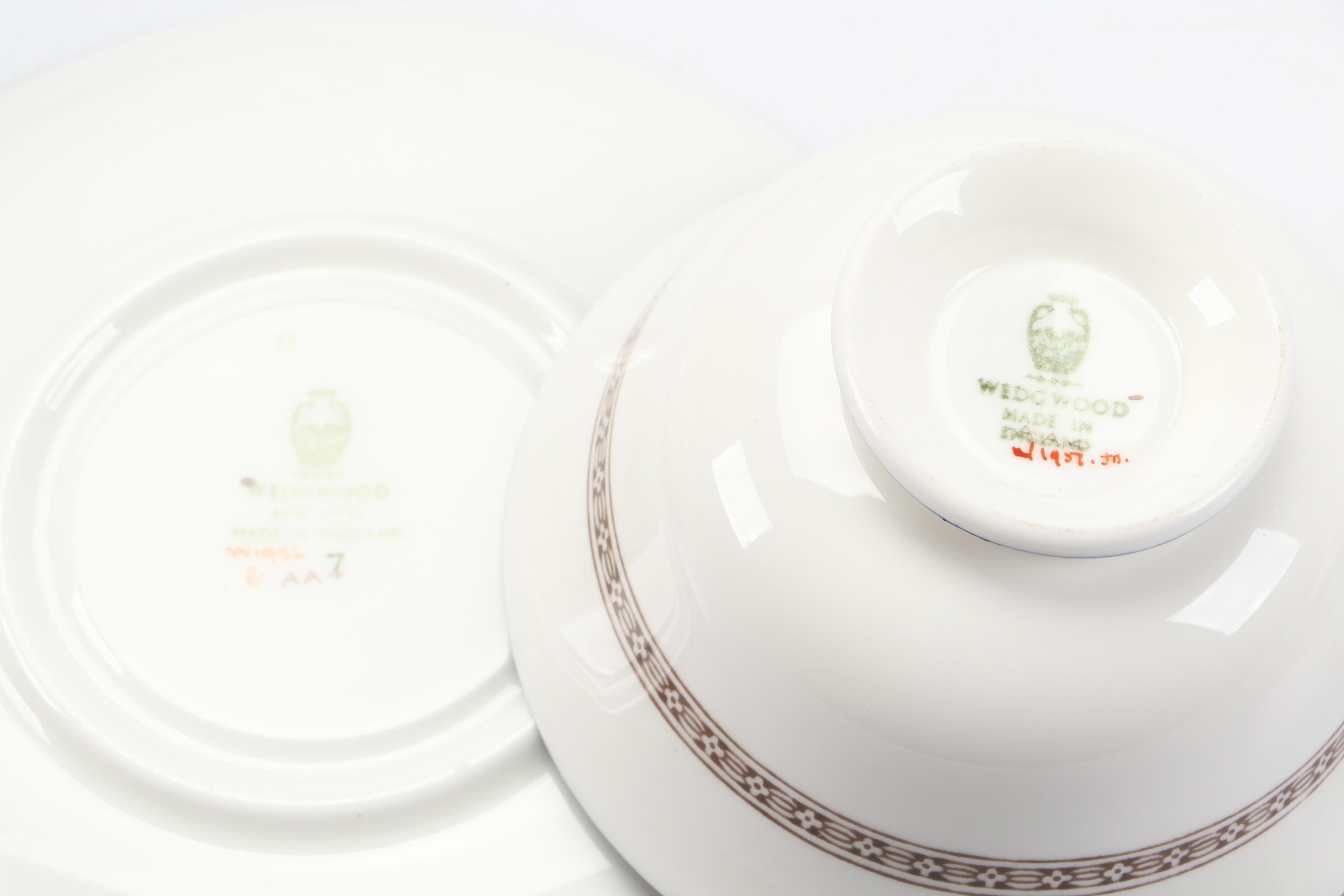 Wedgwood English Bone China "Florentine" Dinnerware, 20th Century