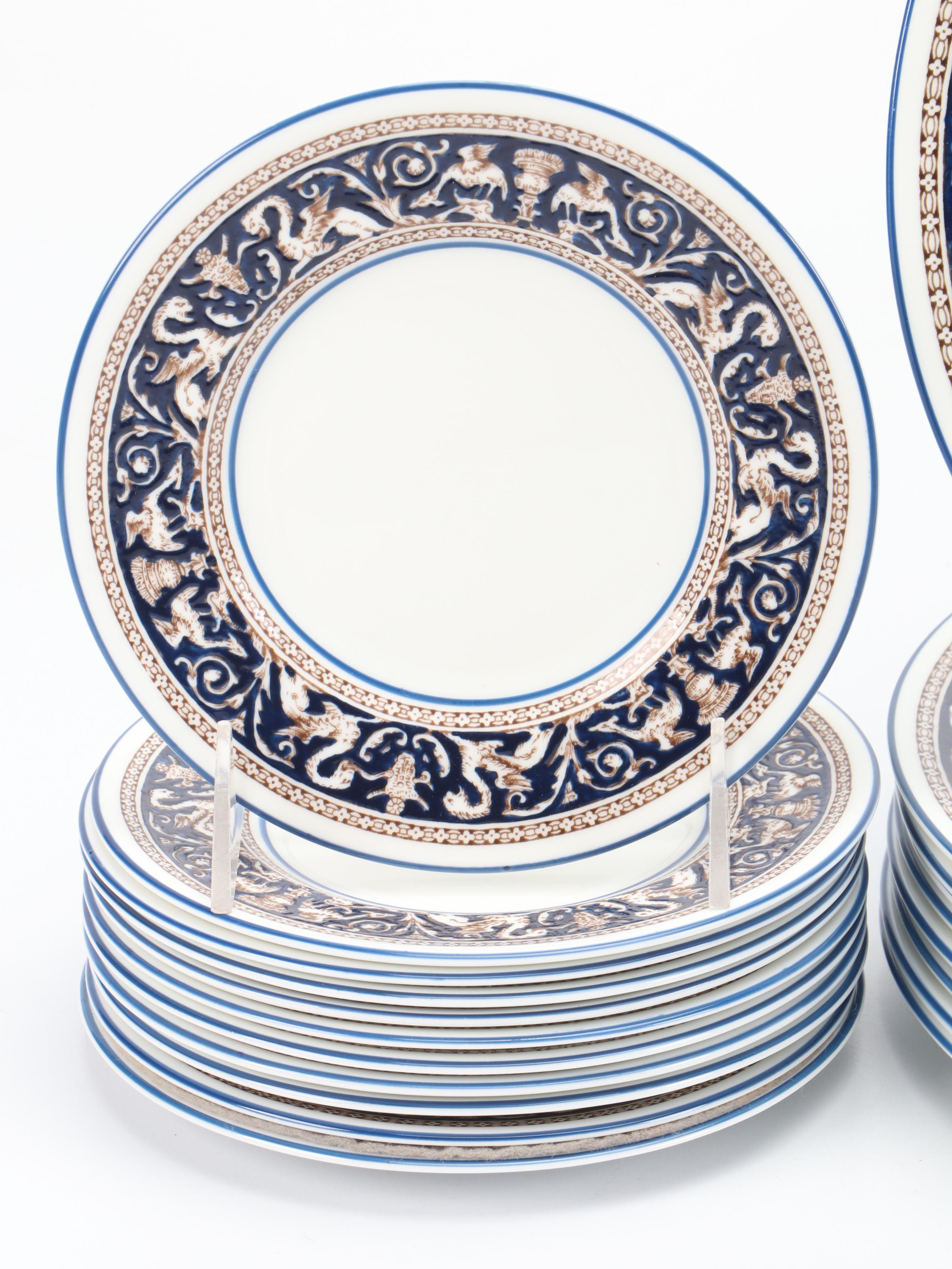 Wedgwood English Bone China "Florentine" Dinnerware, 20th Century