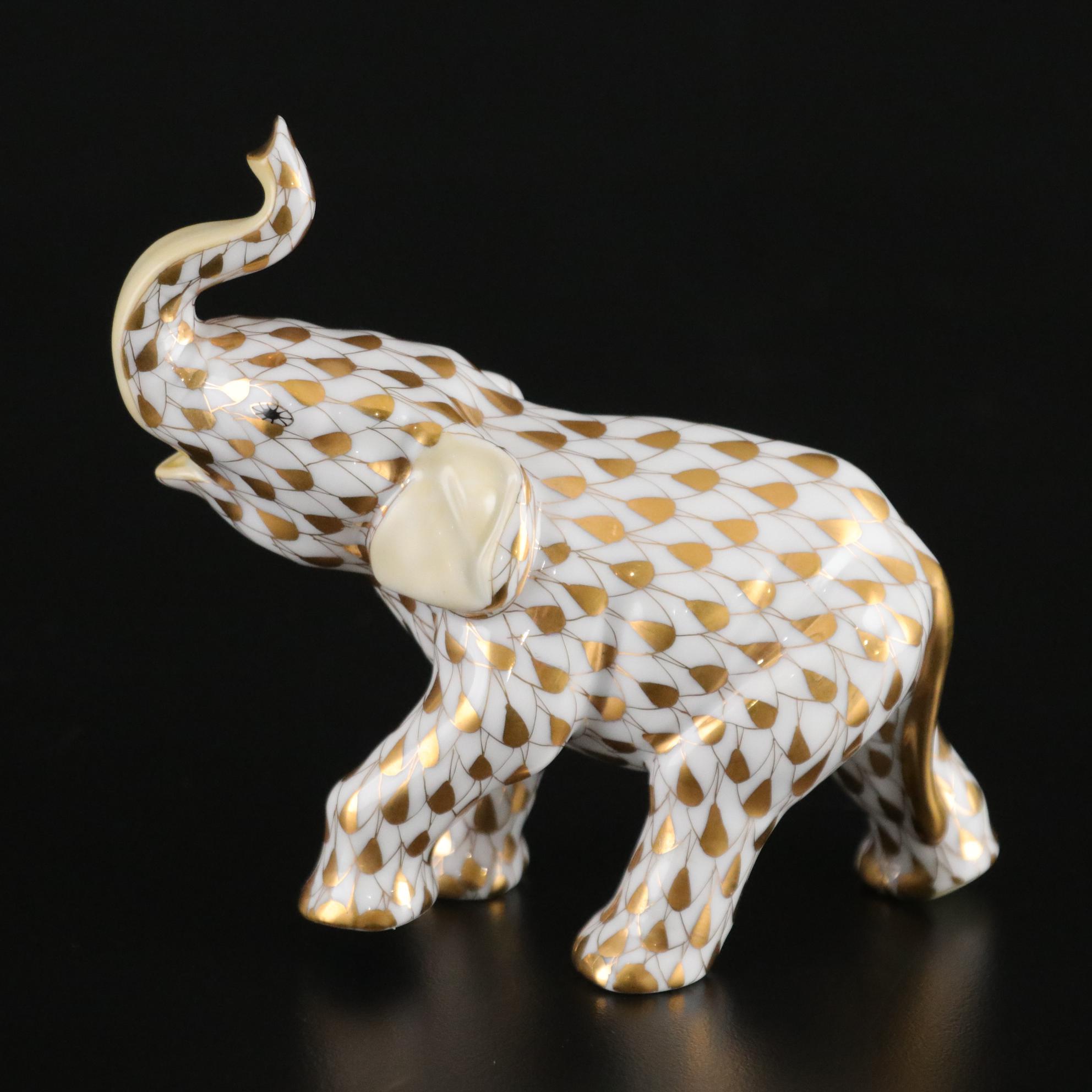 Herend Guild Smithsonian Institution Hand Painted Gold Fishnet Elephant, 2001