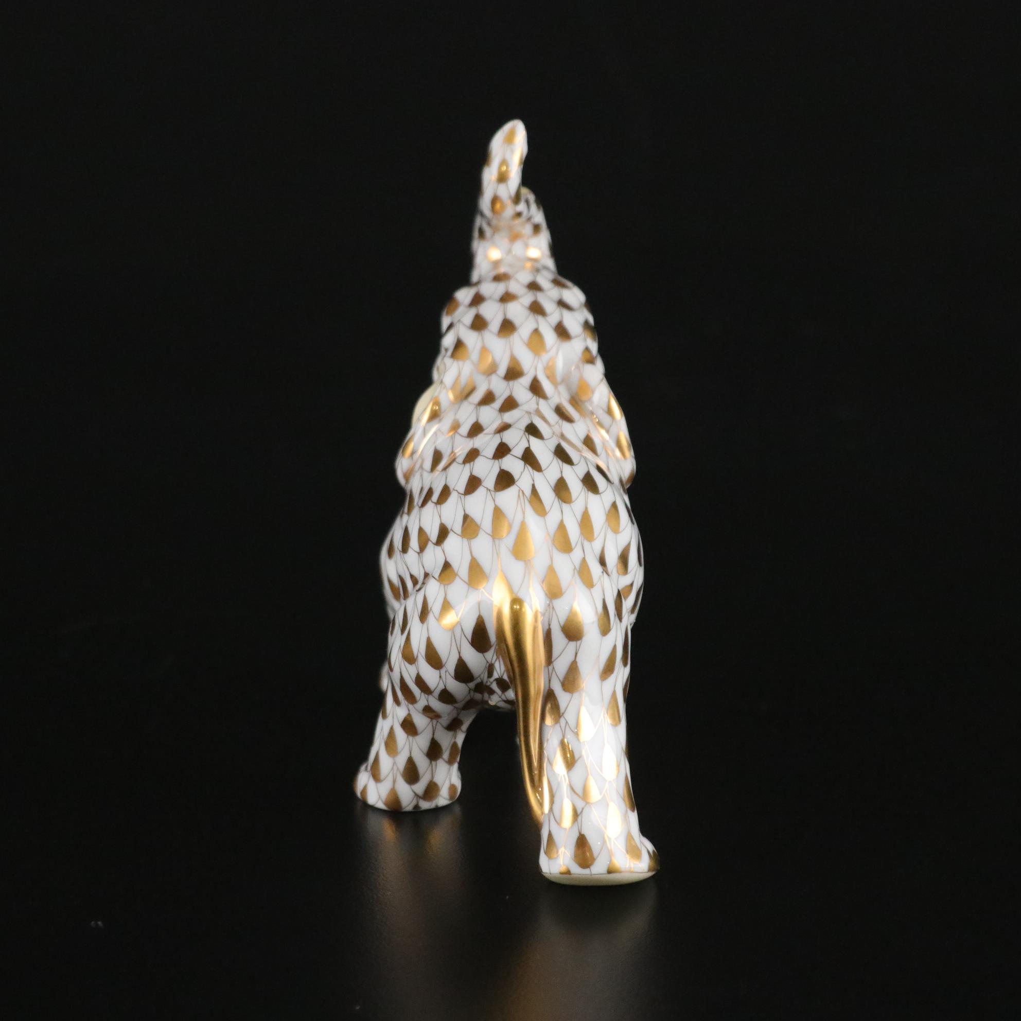 Herend Guild Smithsonian Institution Hand Painted Gold Fishnet Elephant, 2001