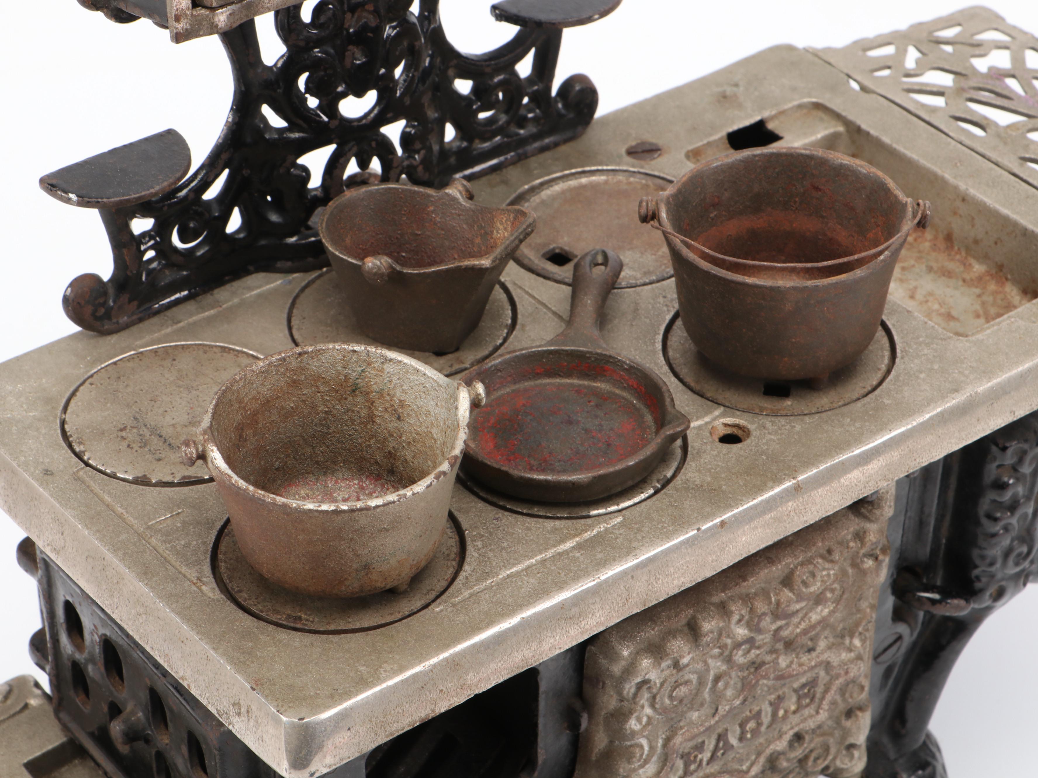 Lancaster "Eagle" Cast Iron Cast Iron Miniature Toy Stove, Early–Mid-20th C.