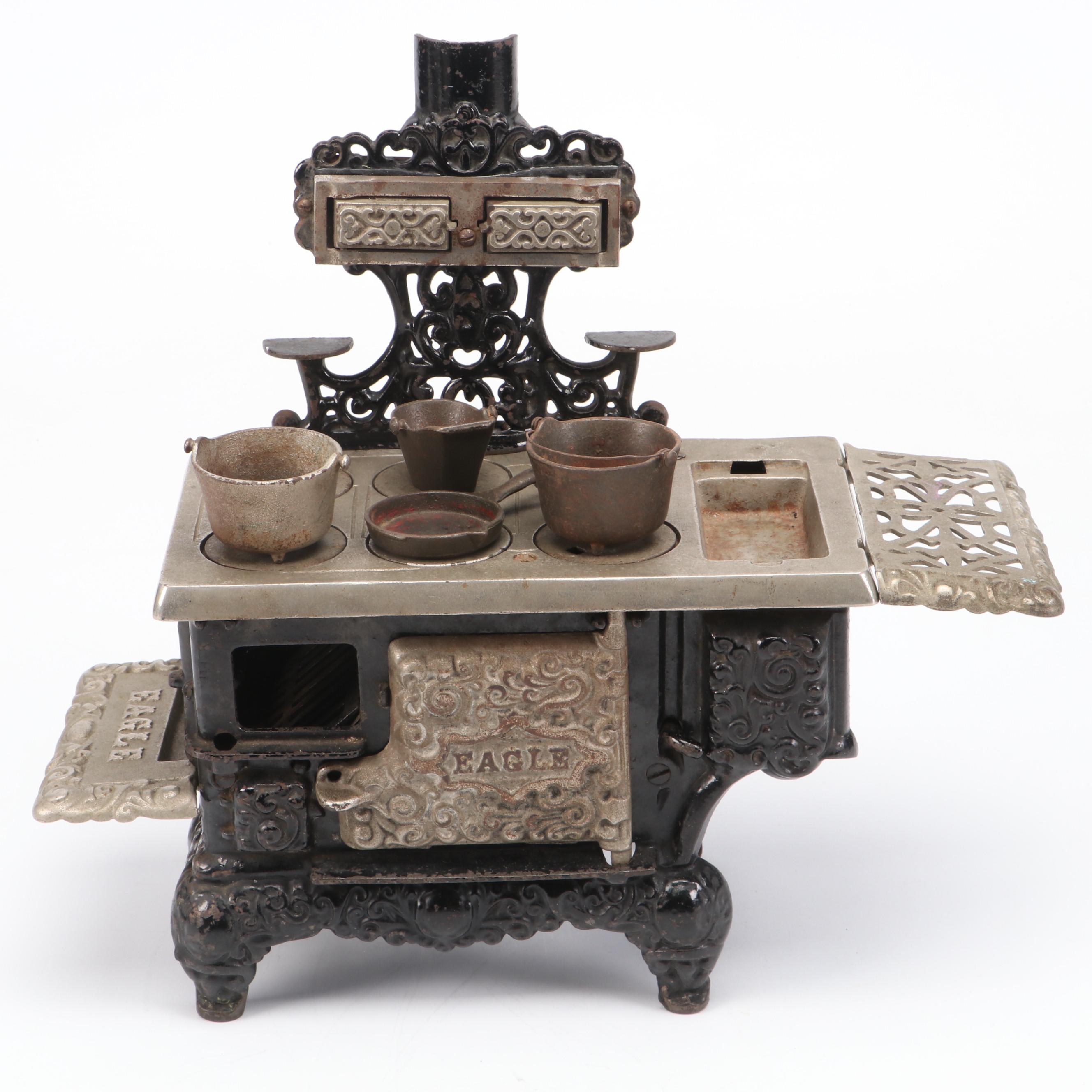 Lancaster "Eagle" Cast Iron Cast Iron Miniature Toy Stove, Early–Mid-20th C.