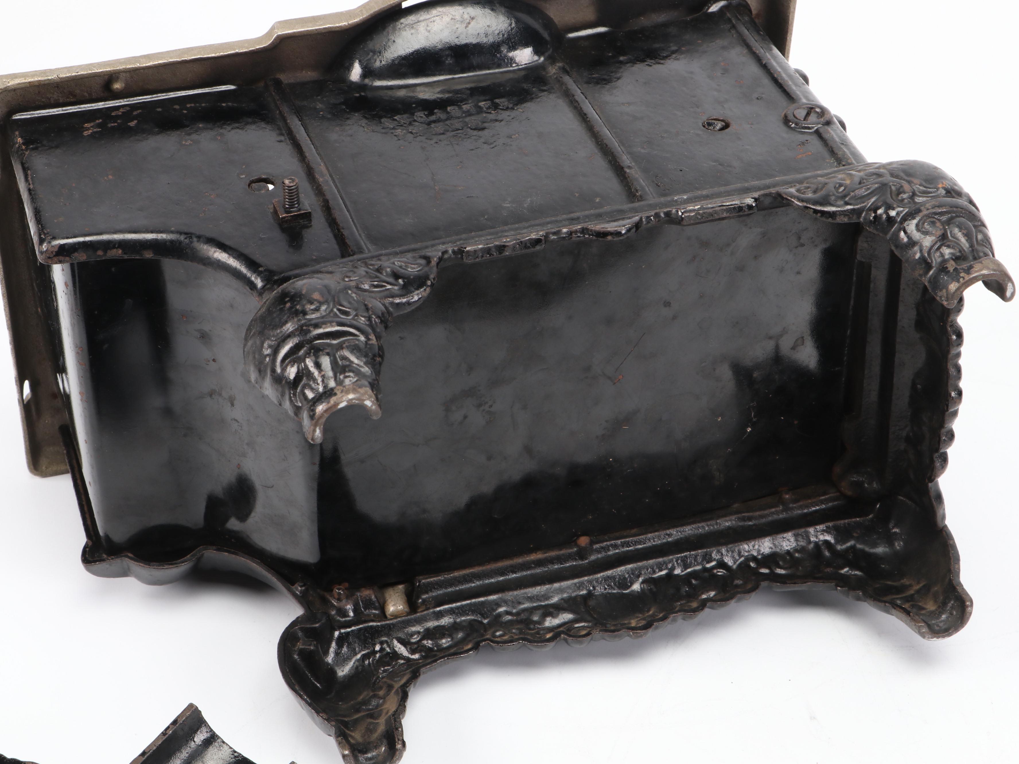 Lancaster "Eagle" Cast Iron Cast Iron Miniature Toy Stove, Early–Mid-20th C.