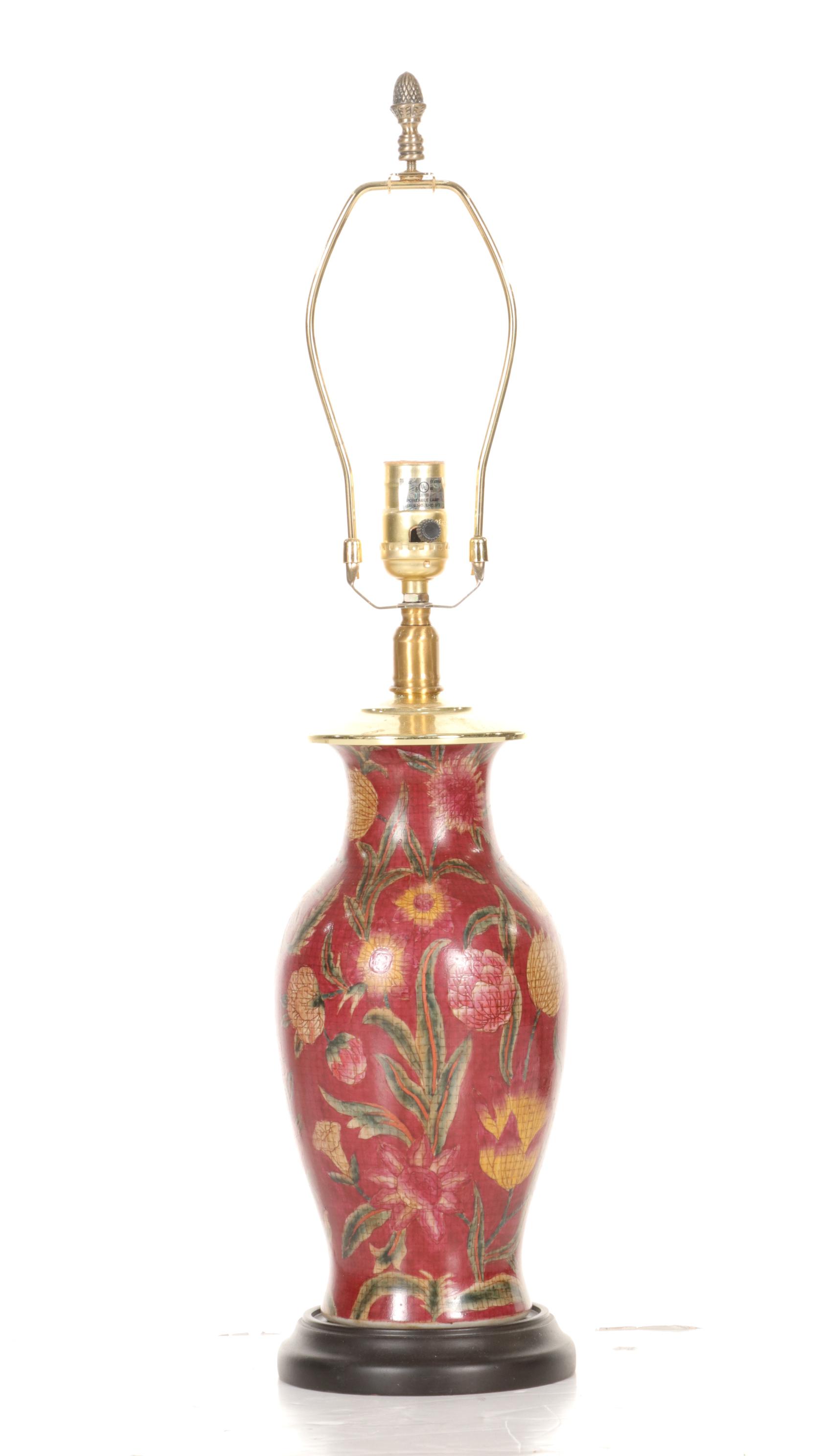 Oriental Accent Ceramic Urn Shaped Table Lamp