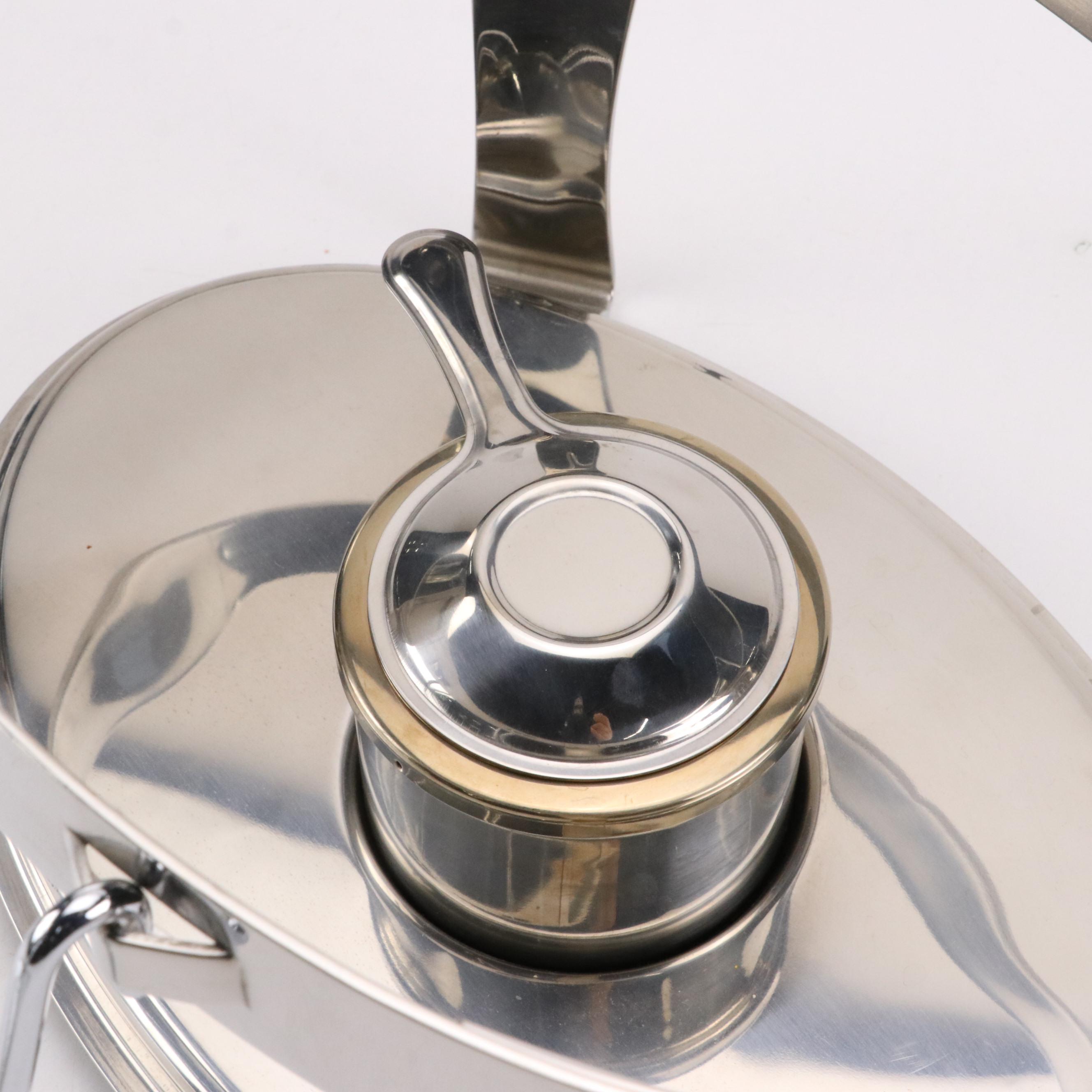 Tramontina Proline Stainless Steel Oval Chafing Dish with Metal 3-Part Relish