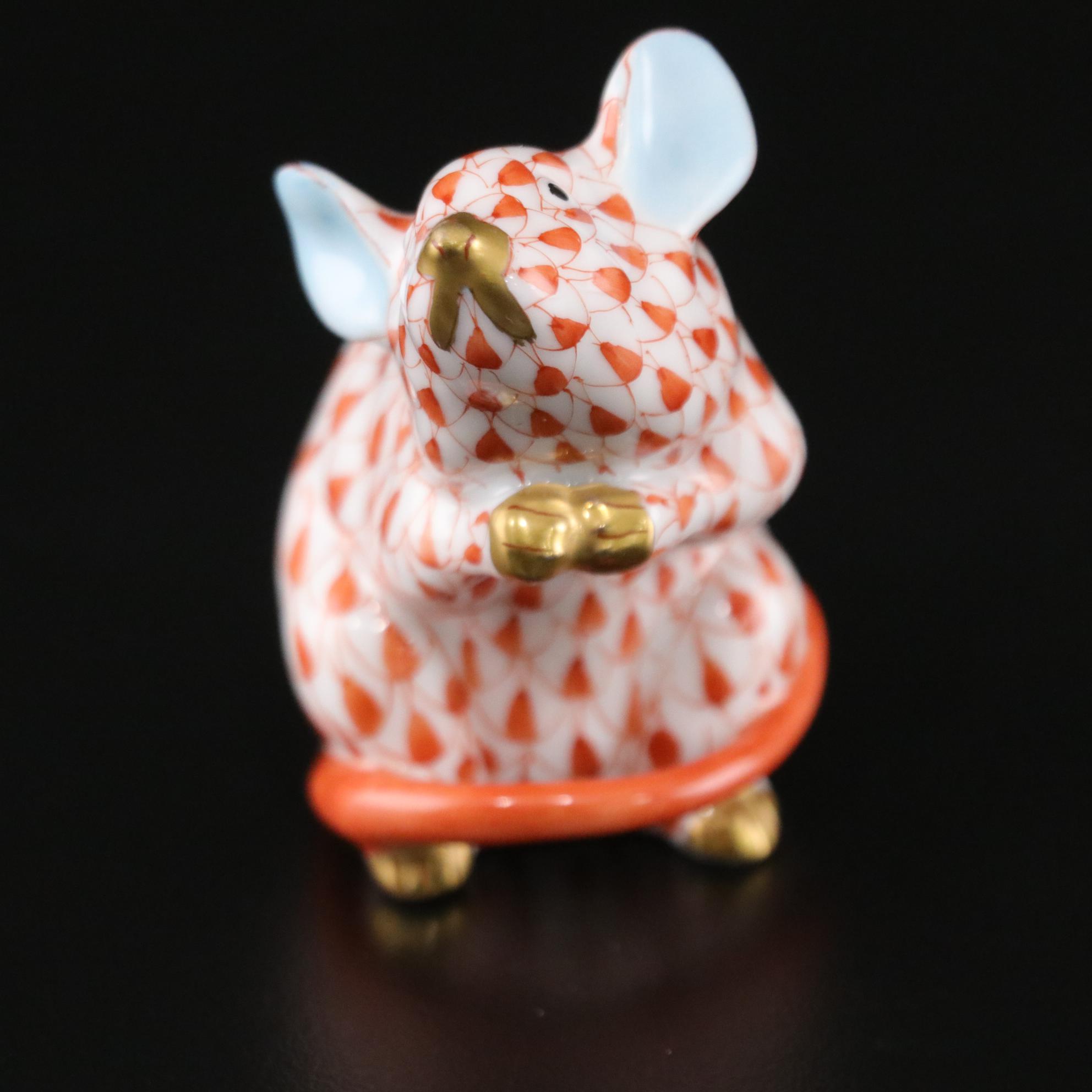 Herend Rust Fishnet with Gold "Sitting Mouse" Porcelain Figure
