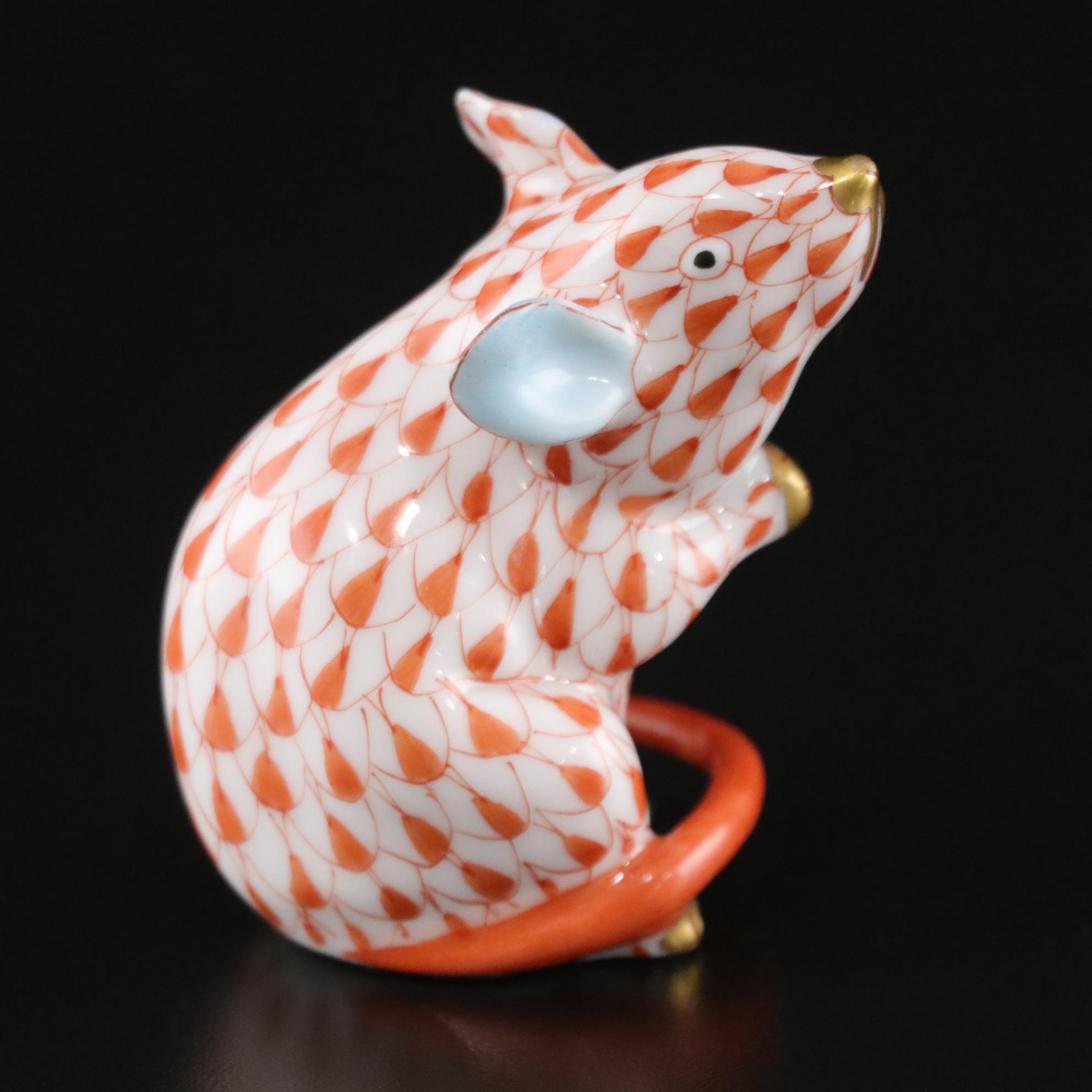 Herend Rust Fishnet with Gold "Sitting Mouse" Porcelain Figure