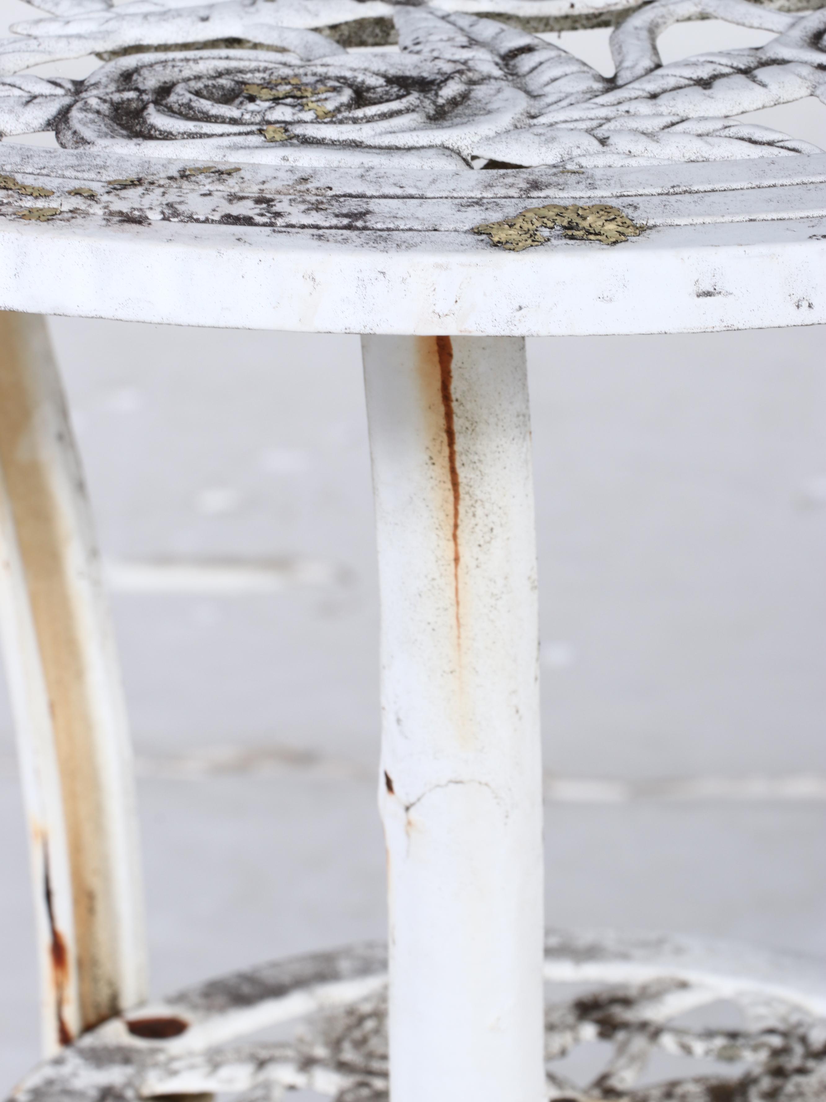 Victorian Style Cast Iron Roses Themed Bistro Set