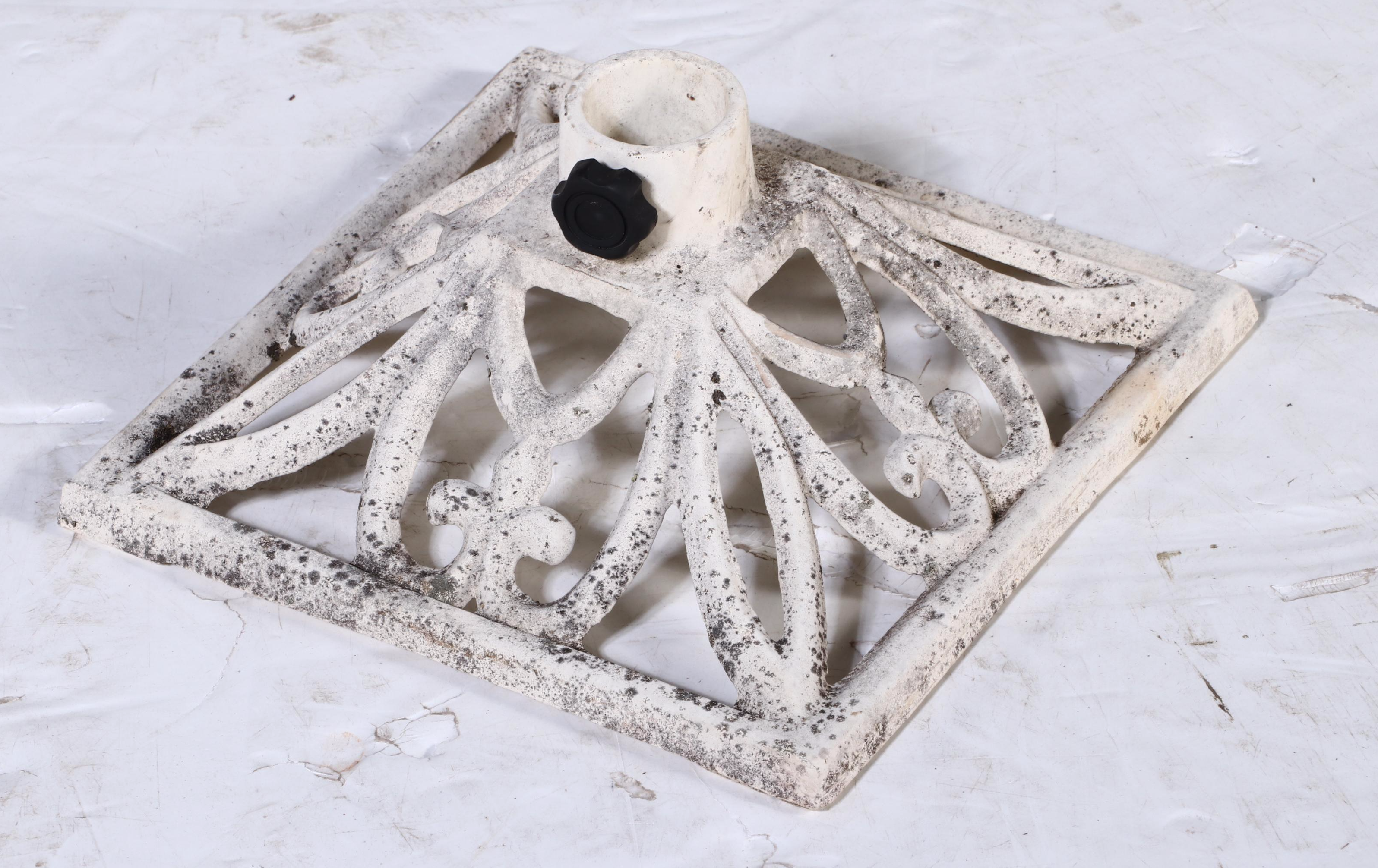 Victorian Style Cast Iron Roses Themed Bistro Set