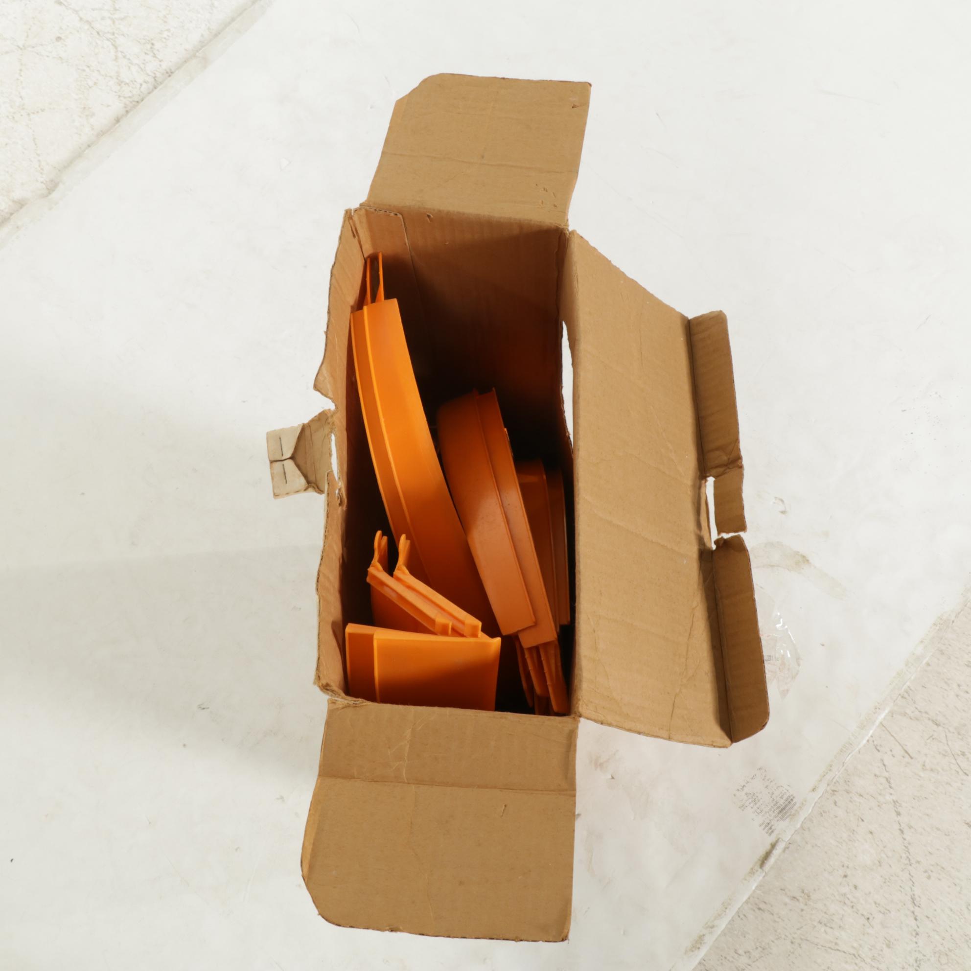 Hot Wheels "Dual-Lane Rod Runner" and Mattel "Sizzlers Big O" Race Sets