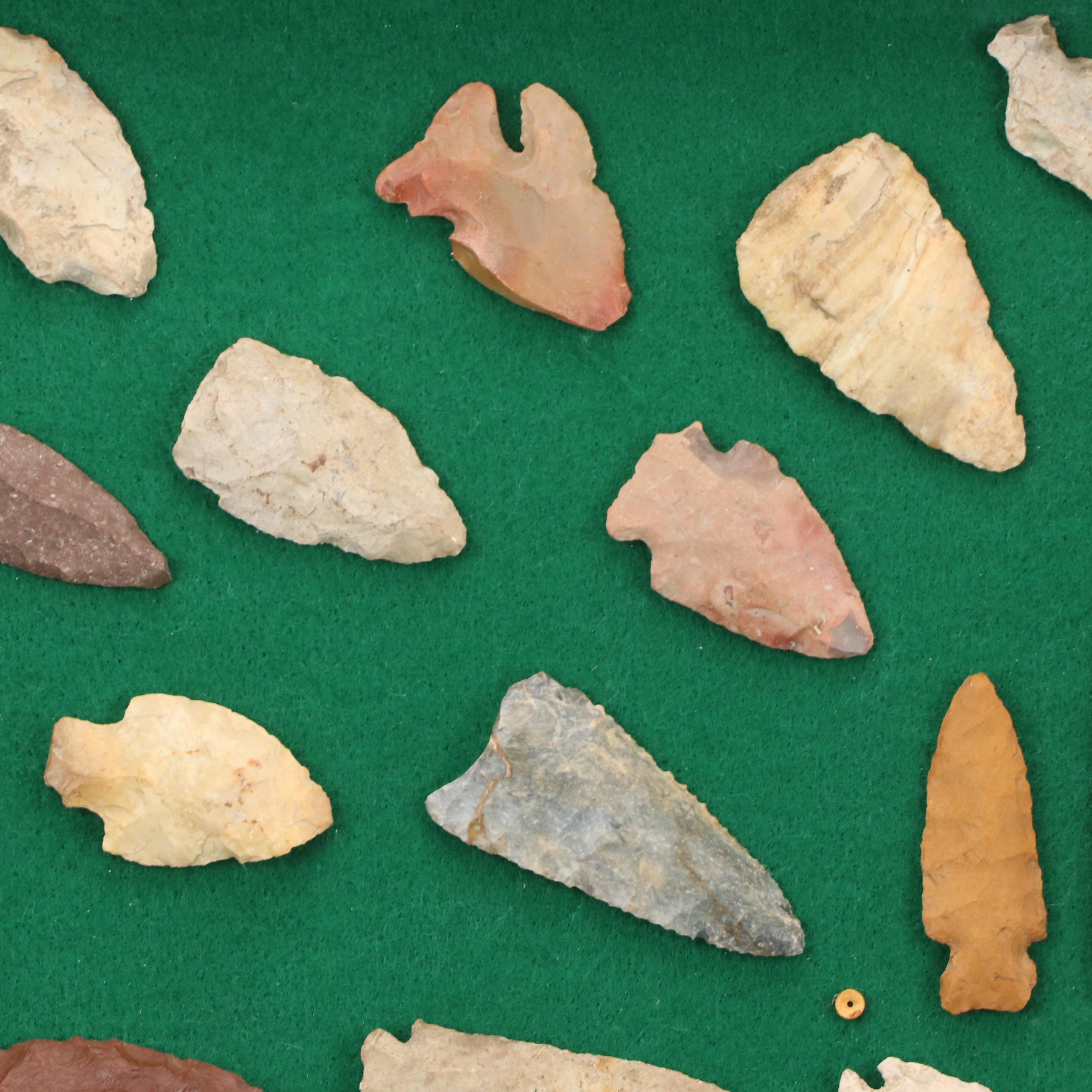 Knapped Flint, Chert, Obsidian and Jasper Arrowheads and More in Case