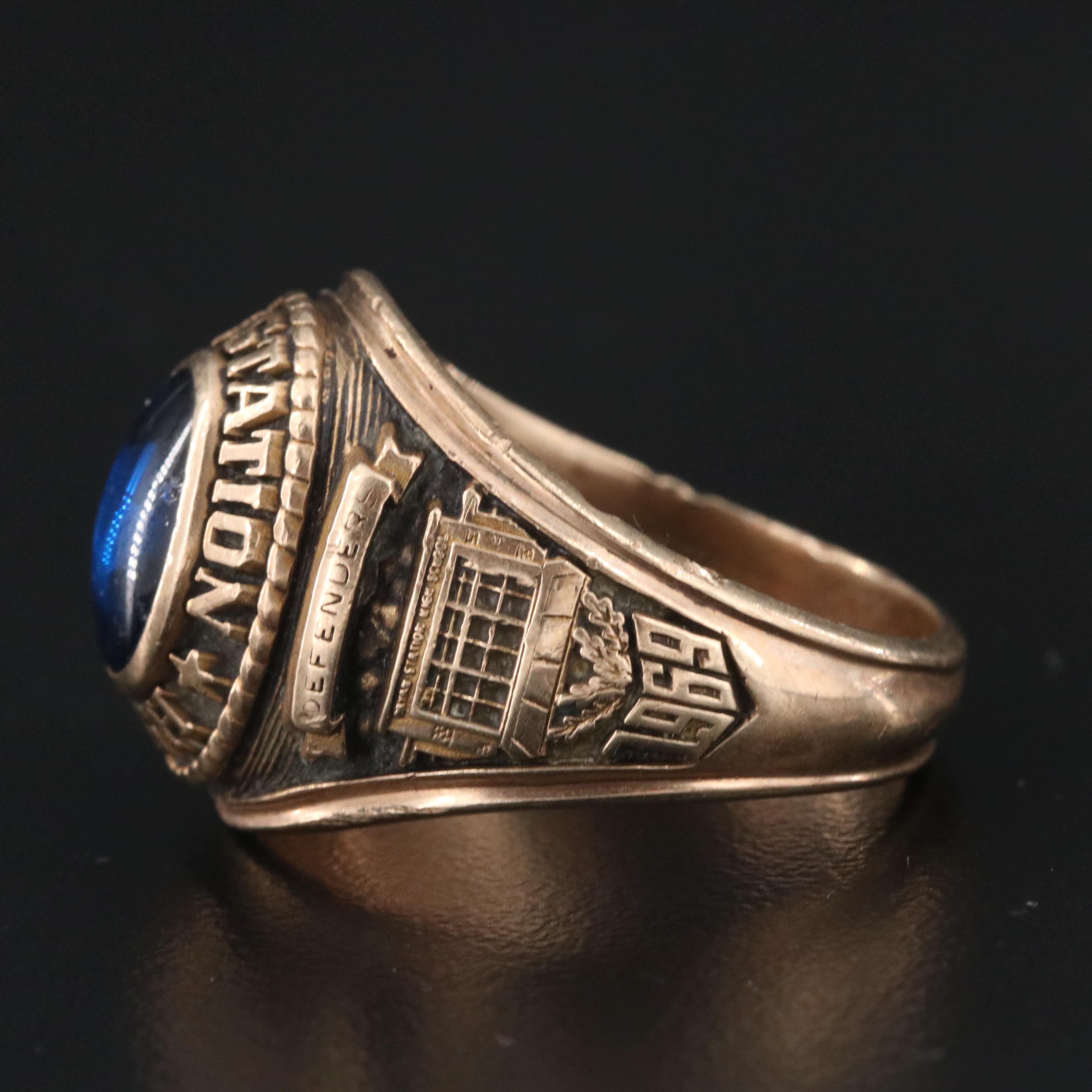 Vintage 10K Sapphire Class Ring
