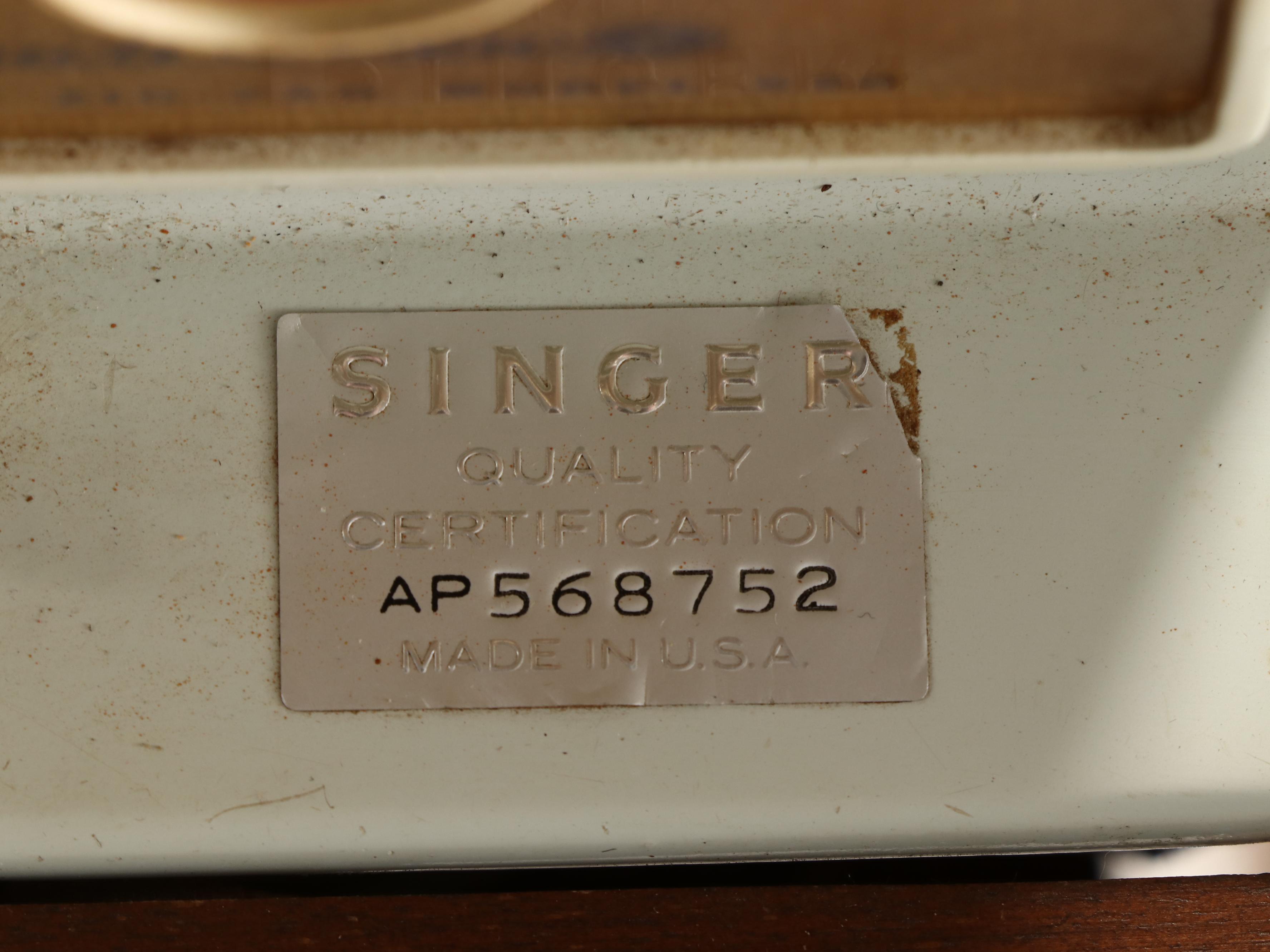 Singer Touch & Sew Deluxe Zig-Zag Model 620 Sewing Machine and Table