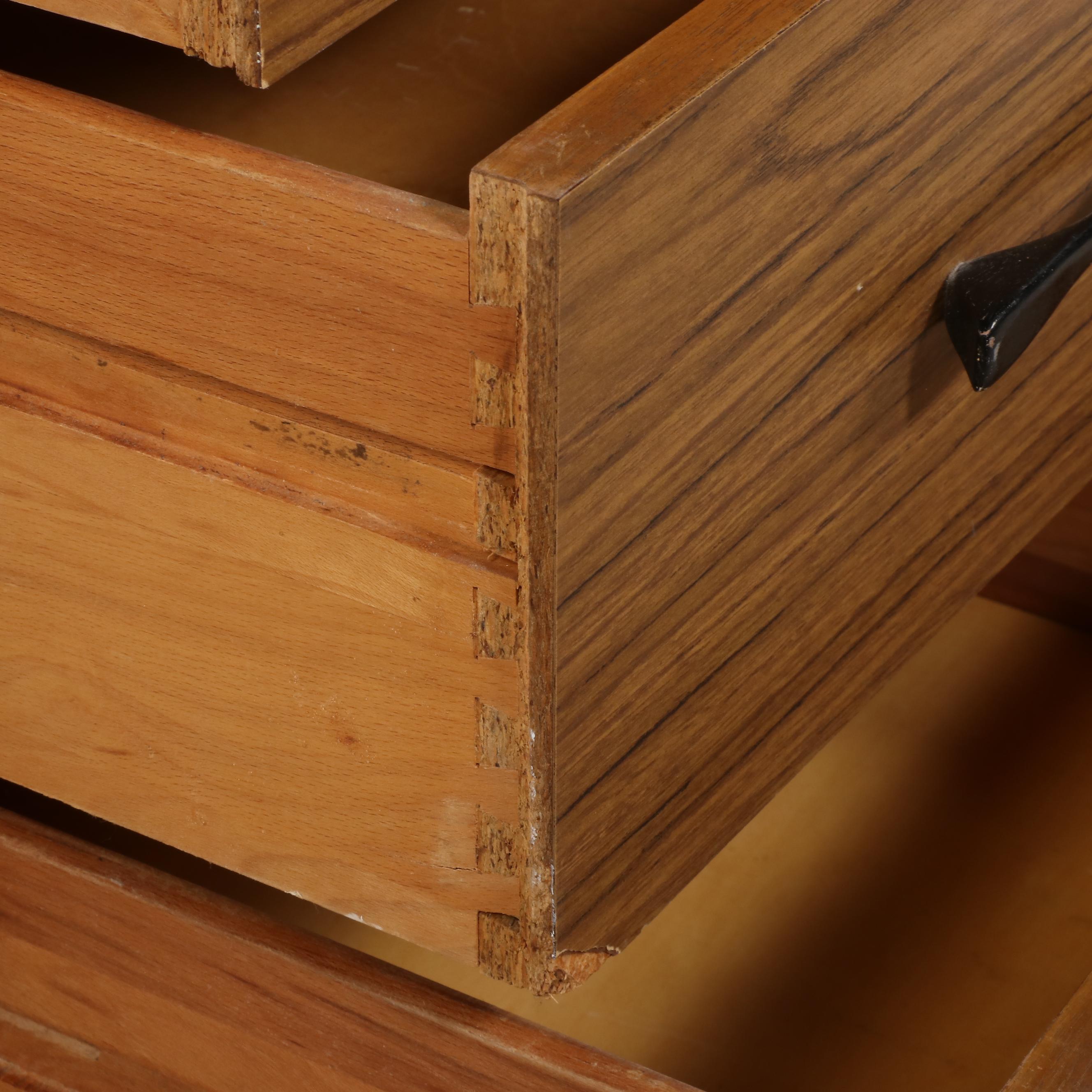 Mid Century Modern Walnut Finish Desk, Mid to Late 20th Century