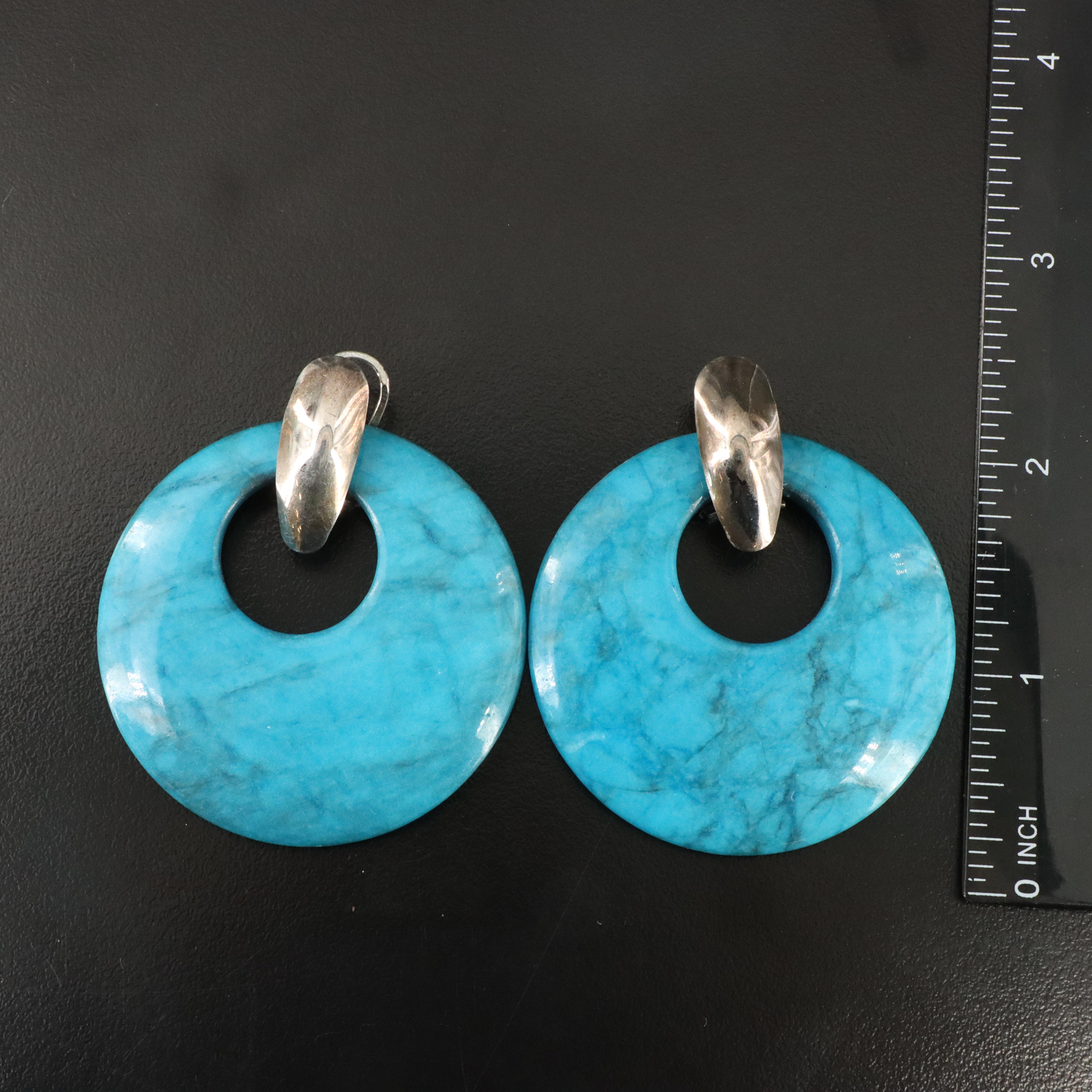 Chico's Jewelry Collection Including Howlite, Magnesite & Quench Crackled Quartz